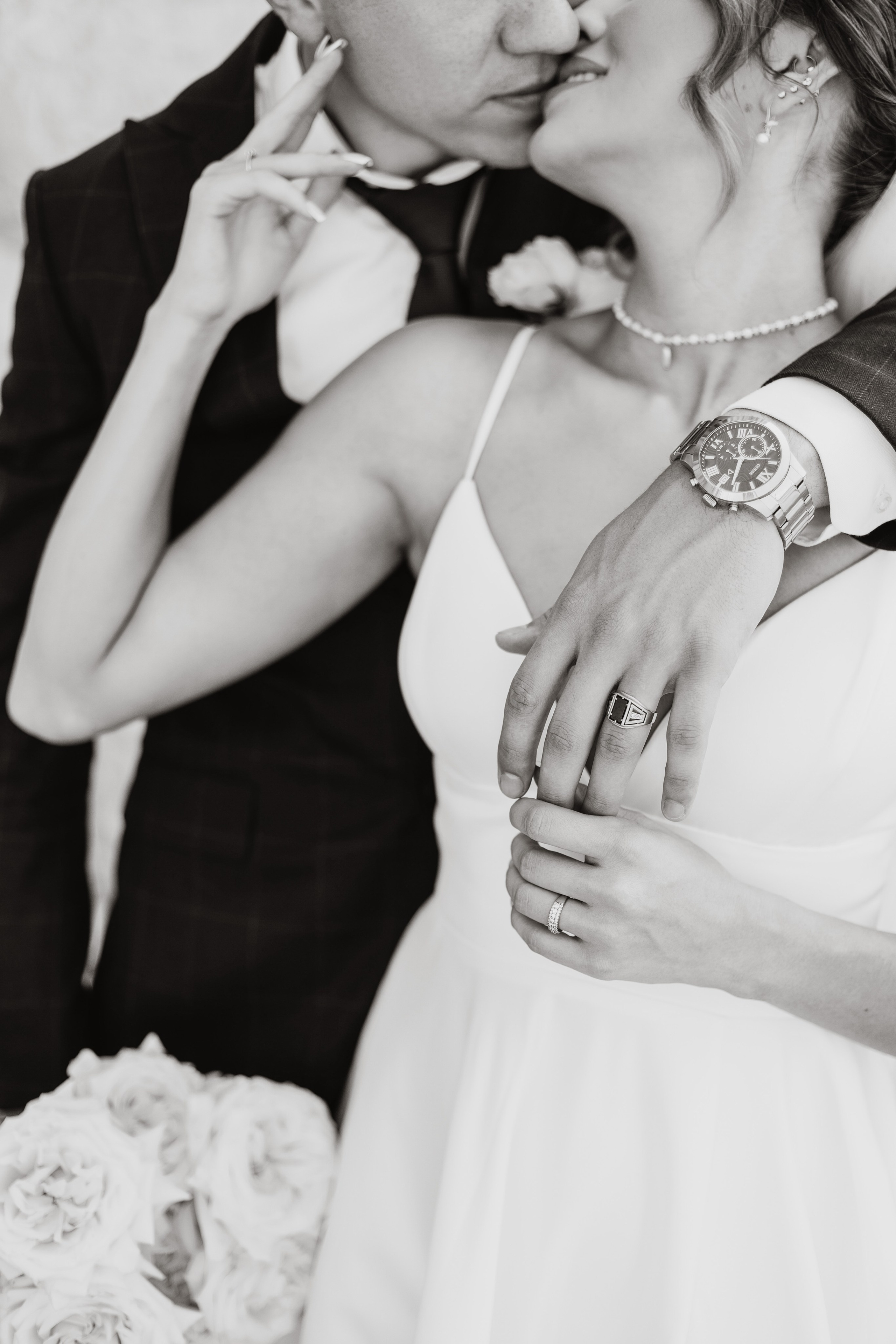 поцелуй жениха и невесты