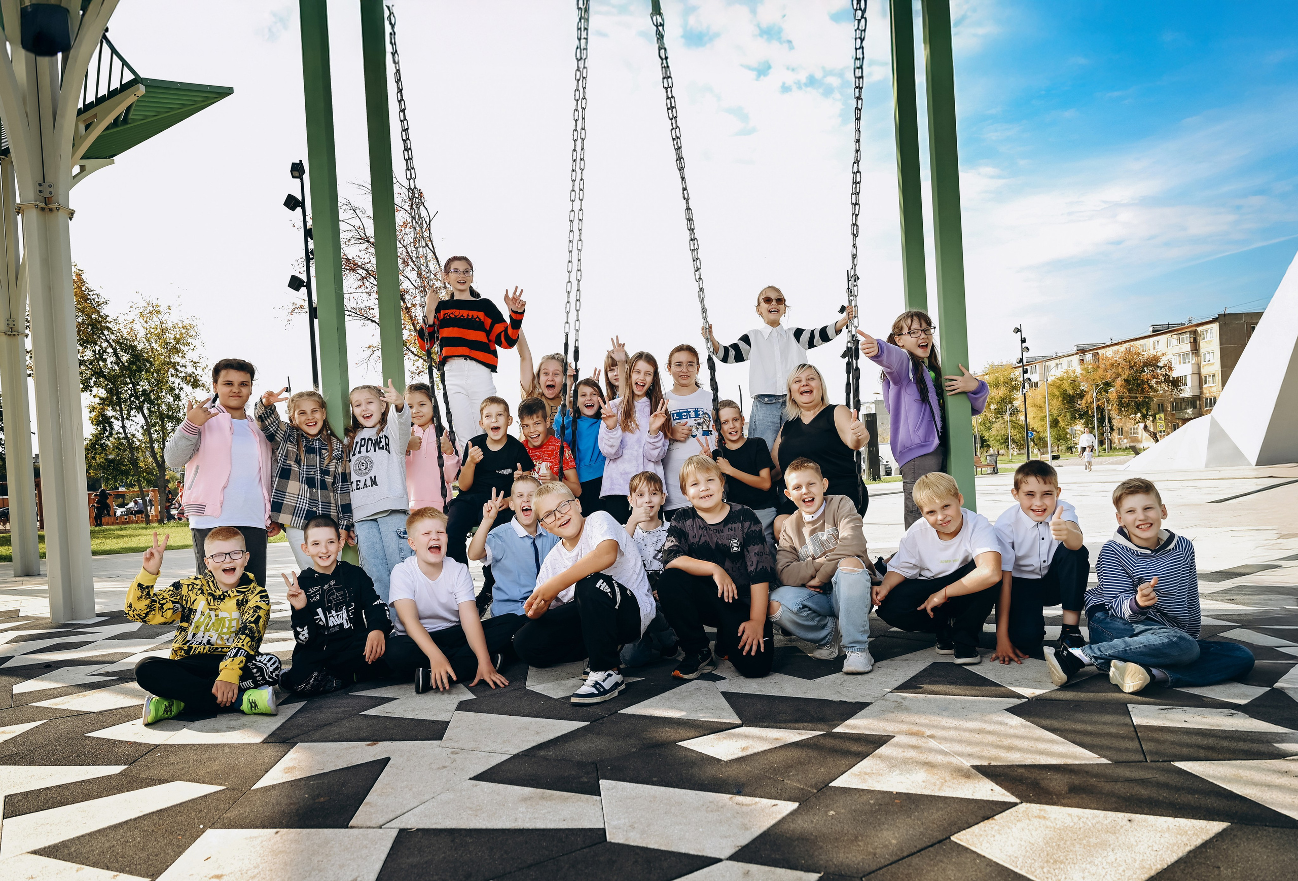 Началка. Выпускные альбомы в Кургане, Твой альбом, Книга