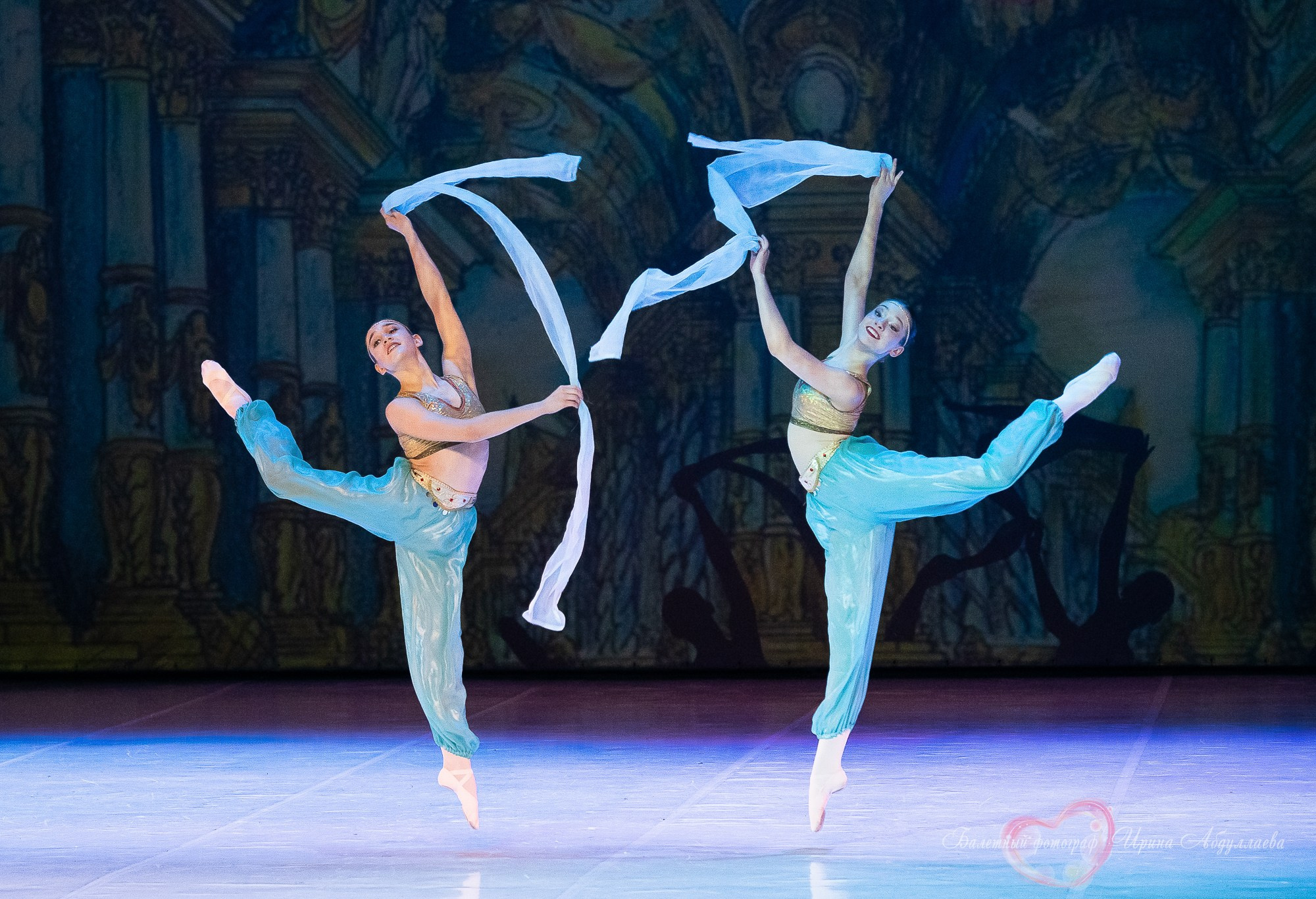 Хореографический колледж ЛЕДЯХ «Наставники»