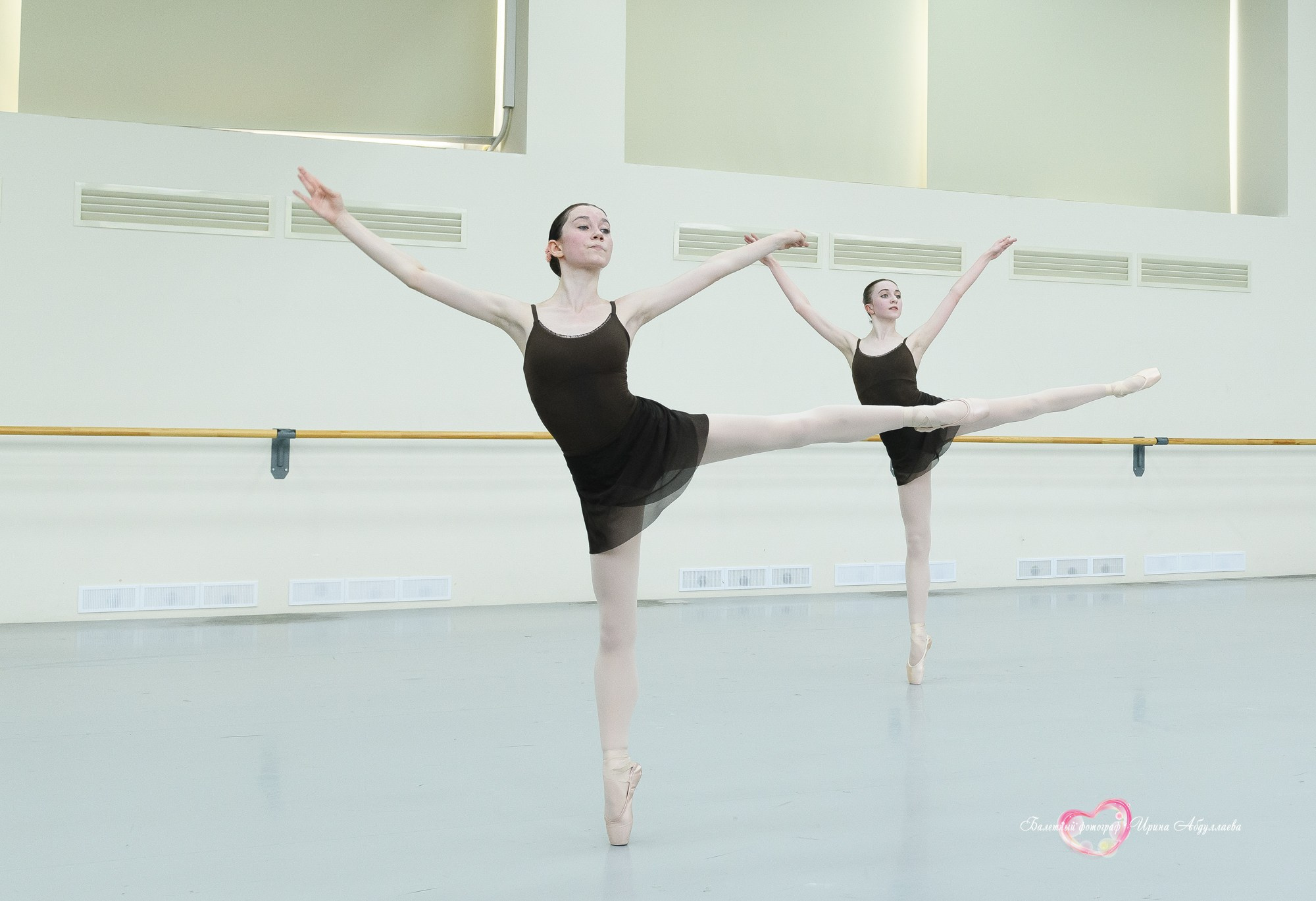 Госэкзамен выпускников МГХУ им. Лавровского — Девочки — 2025 г