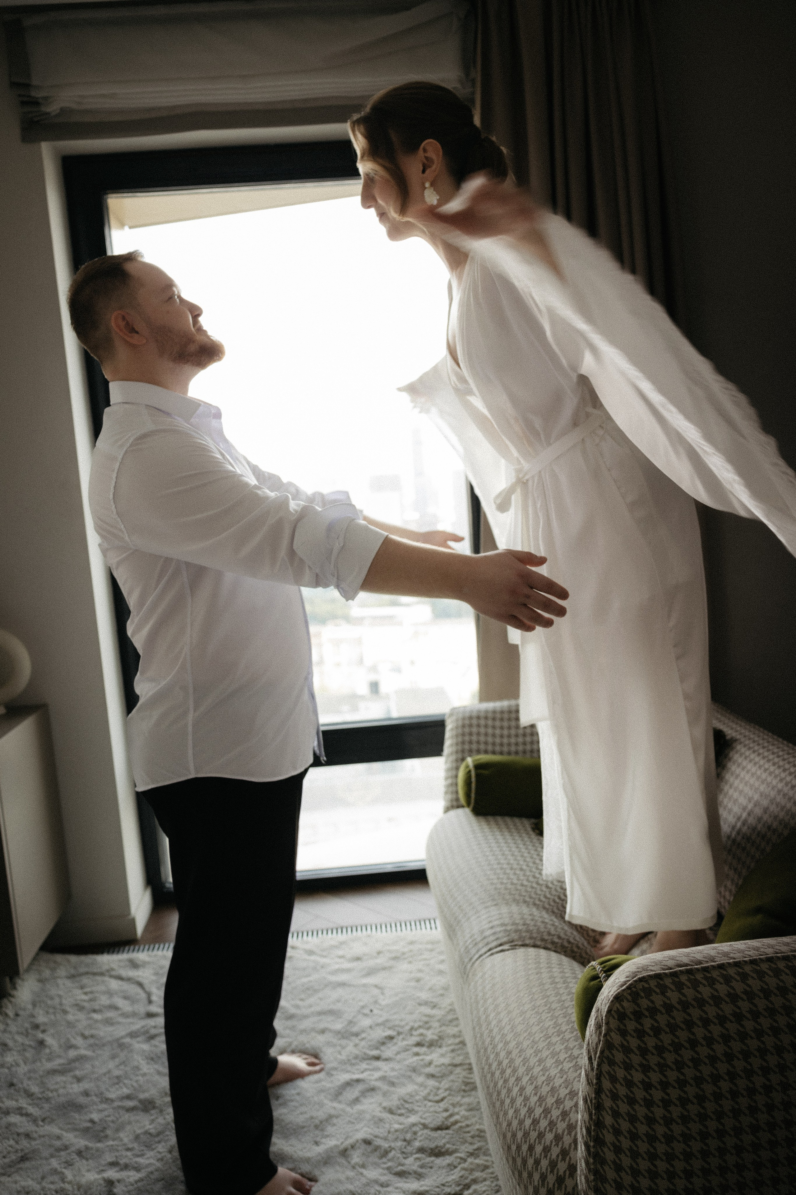 Утро невесты и свадебная фотосессия на теплоходе по Москве-реке