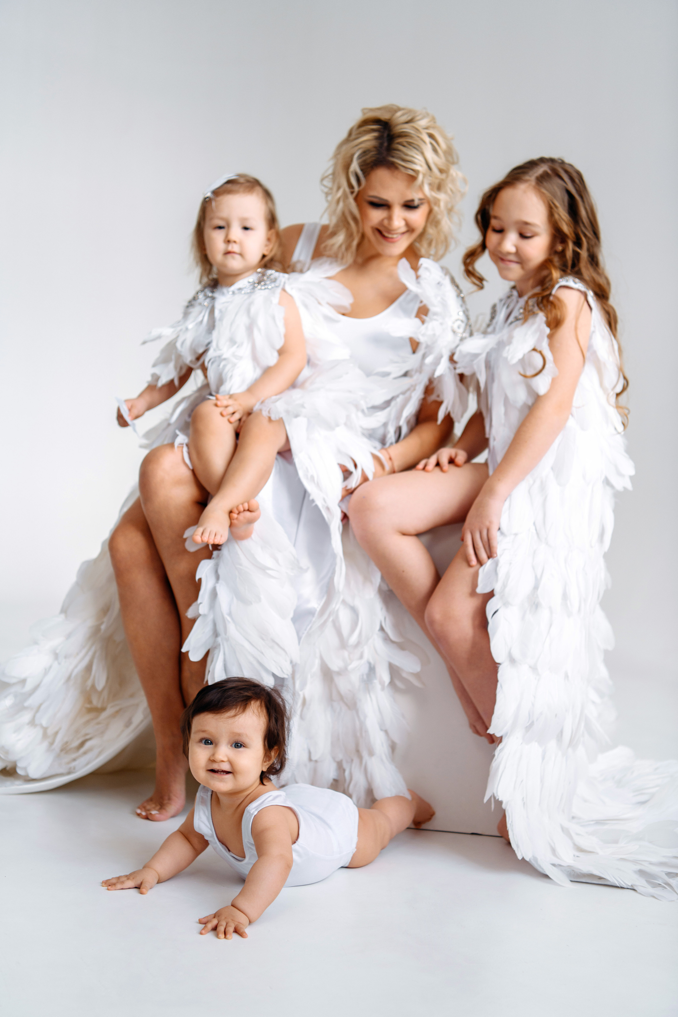 ФОТОПРОЕКТ «НЕЖНОСТЬ» 🕊🕊 в белом зале. Свадебный и семейный фотограф в Уфе | Винс Константин | Фотопроекты