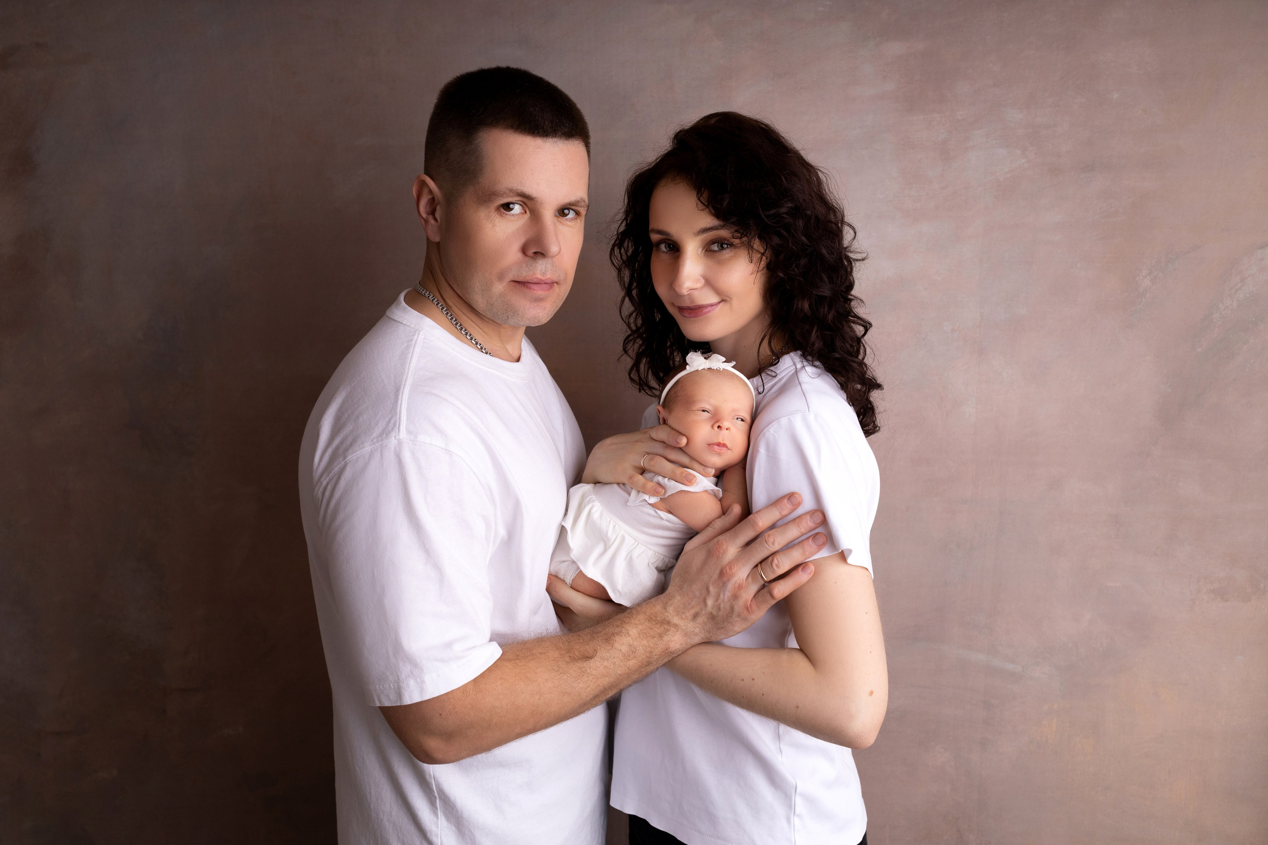 Семейные кадры от Elvira Kamaeva. Фотограф новорожденных малышей в Омске и Омской области Эльвира Камаева