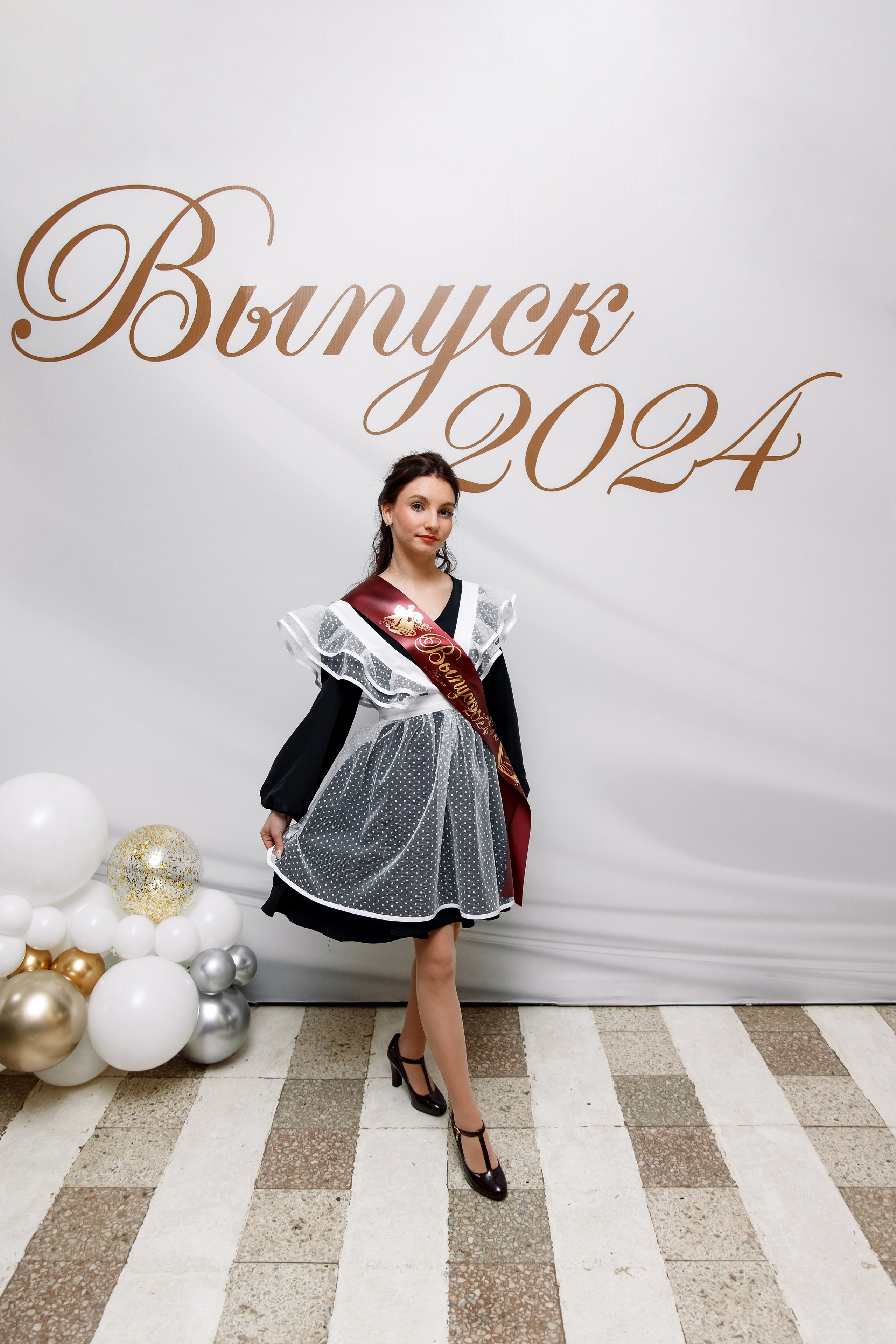 11 класс Последний звонок. Фотограф Любовь Корниенко, Примоский край