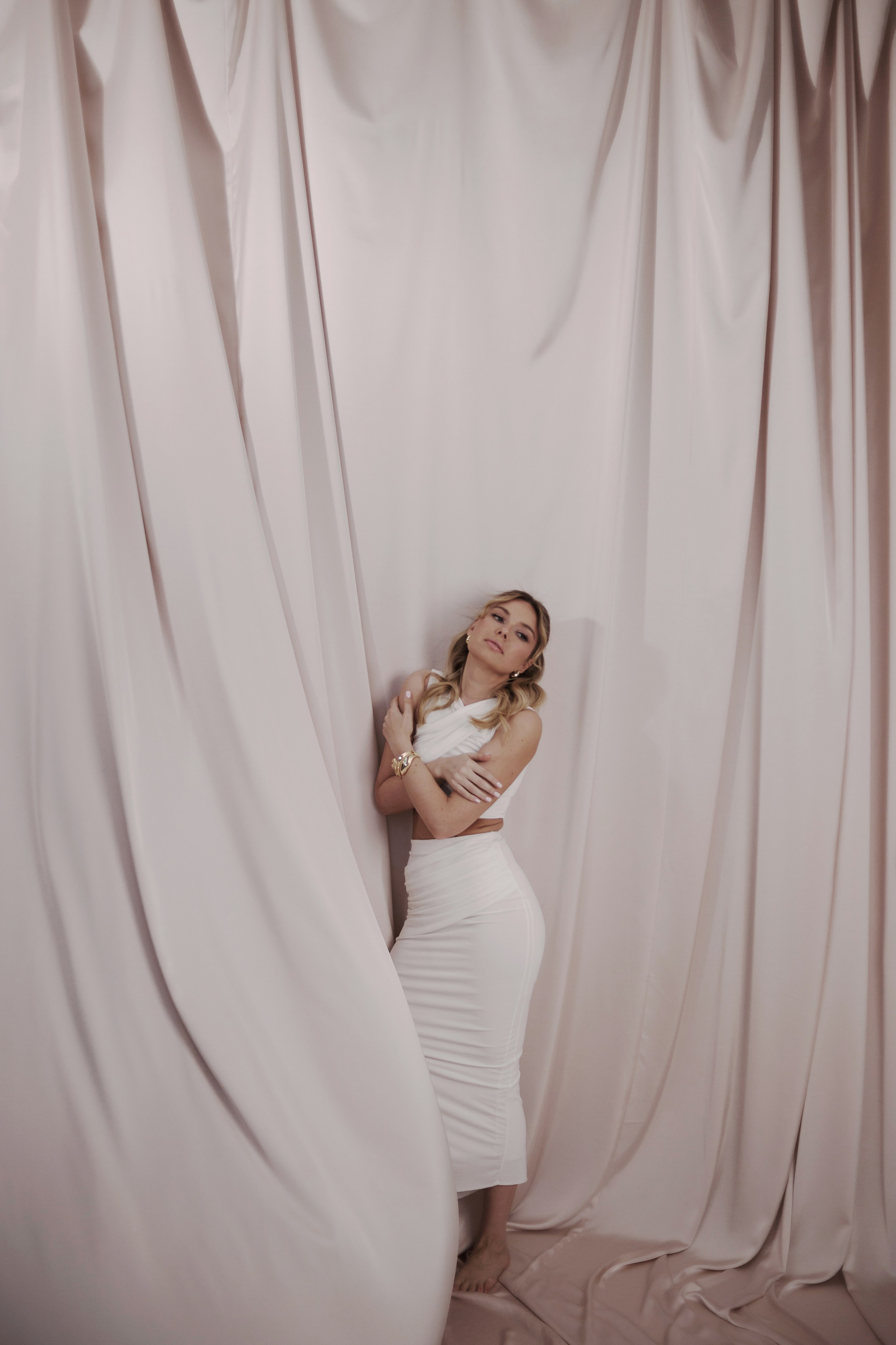 Md: @lovexxxxMuah: @mari.bulatovaOrg: @creative_photodayLoc: @daily_photostudio