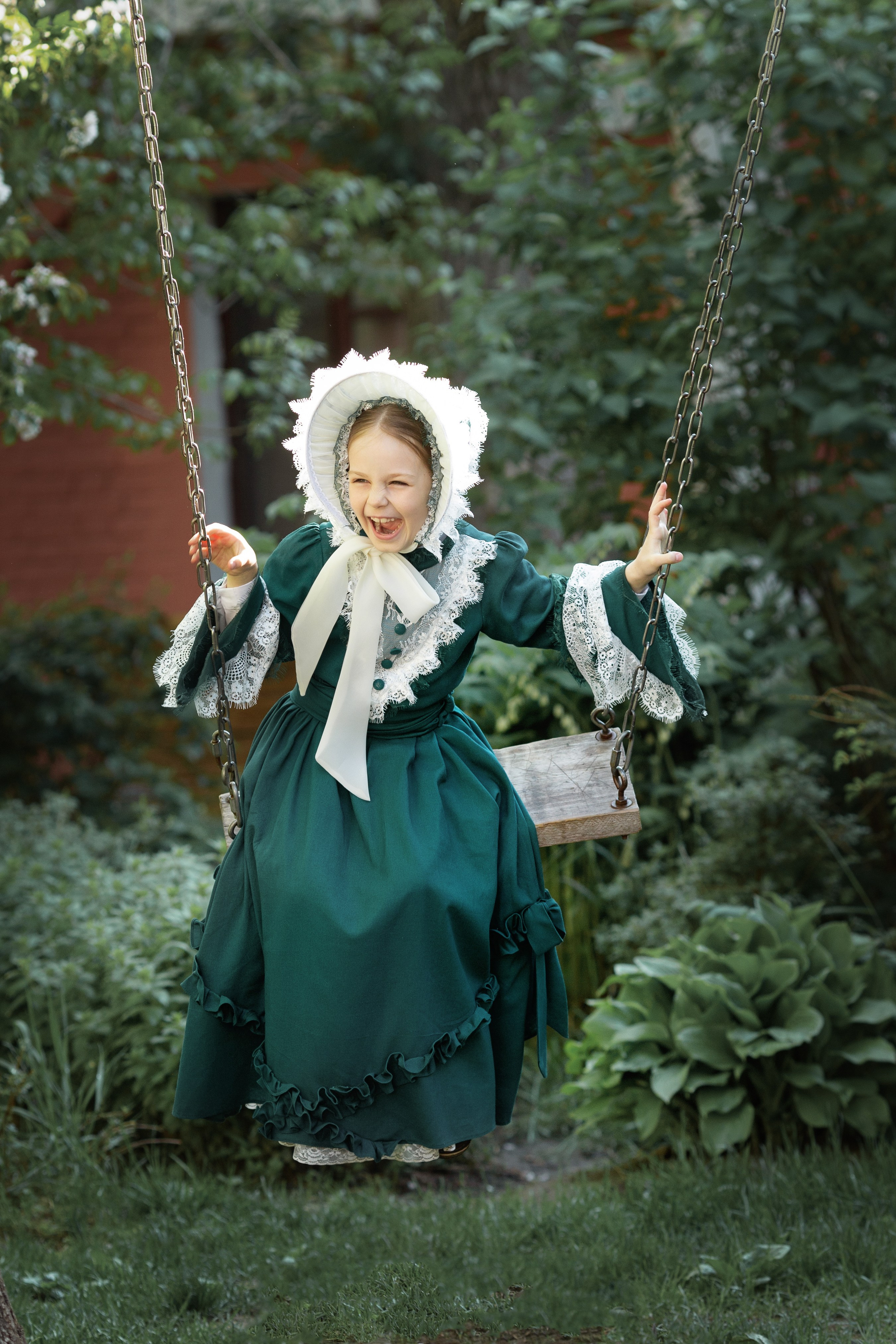 Московский дворик. Актерское и модельное портфолио. Фотограф в Москве Екатерина Коломеец