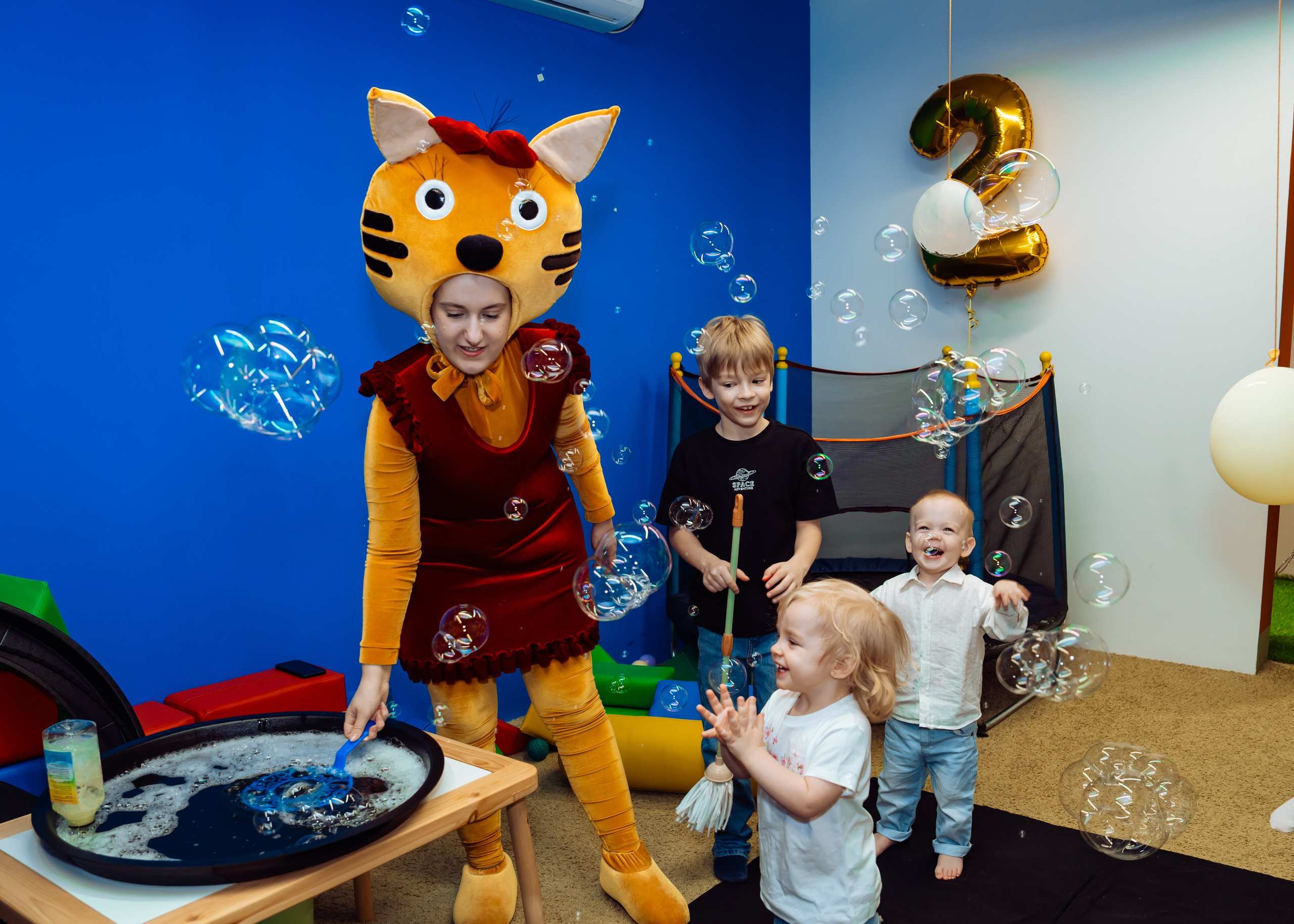 Карамелька в гостях у Романа. Крамер Юлиана детский и семейный фотограф