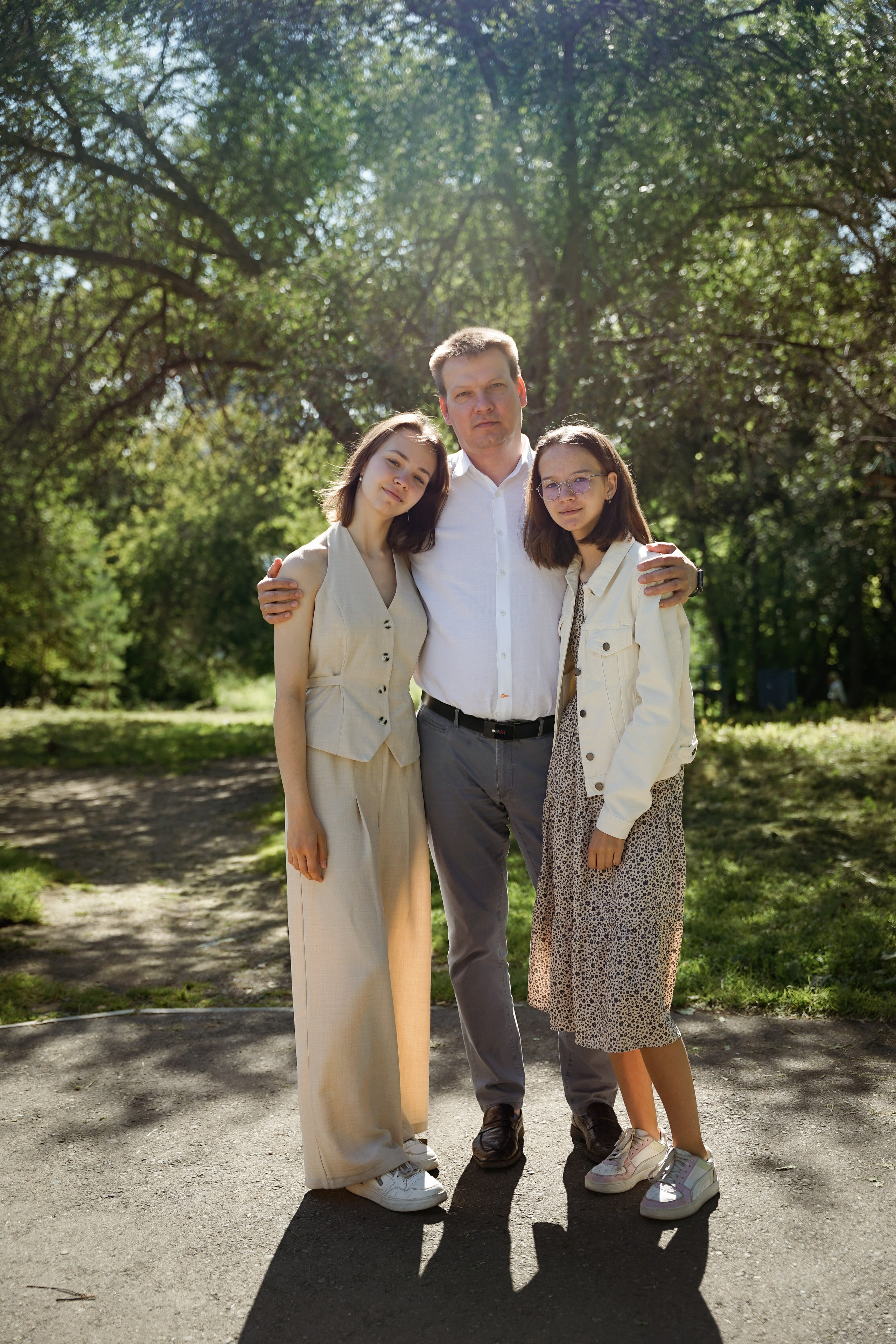 Фотосессия большой семьи в парке