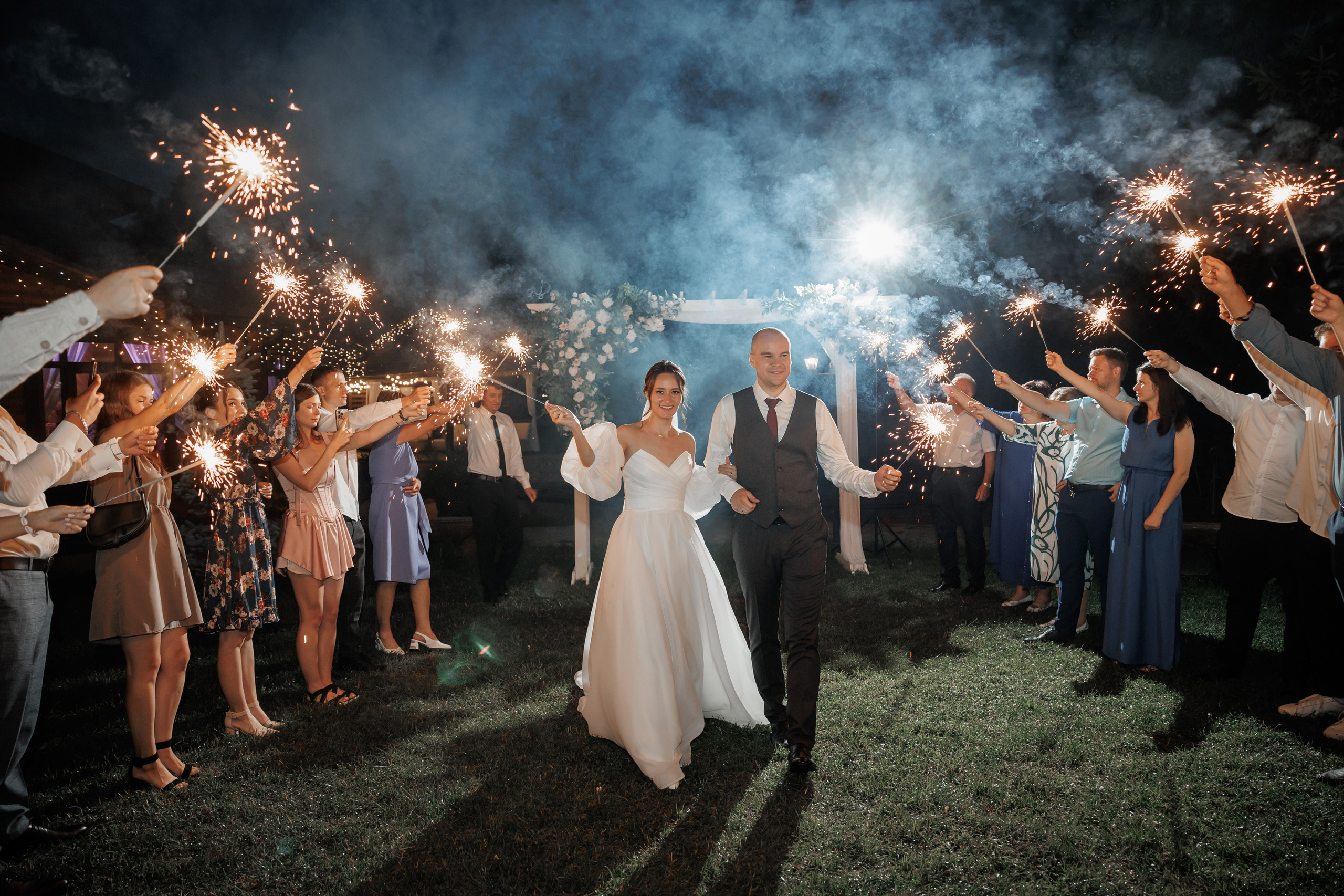 Полина и Дмитрий, загородный клуб «Барин», ЗАГС в г. Пушкино. Свадебный и репортажный фотограф (Москва, Королев и другие)