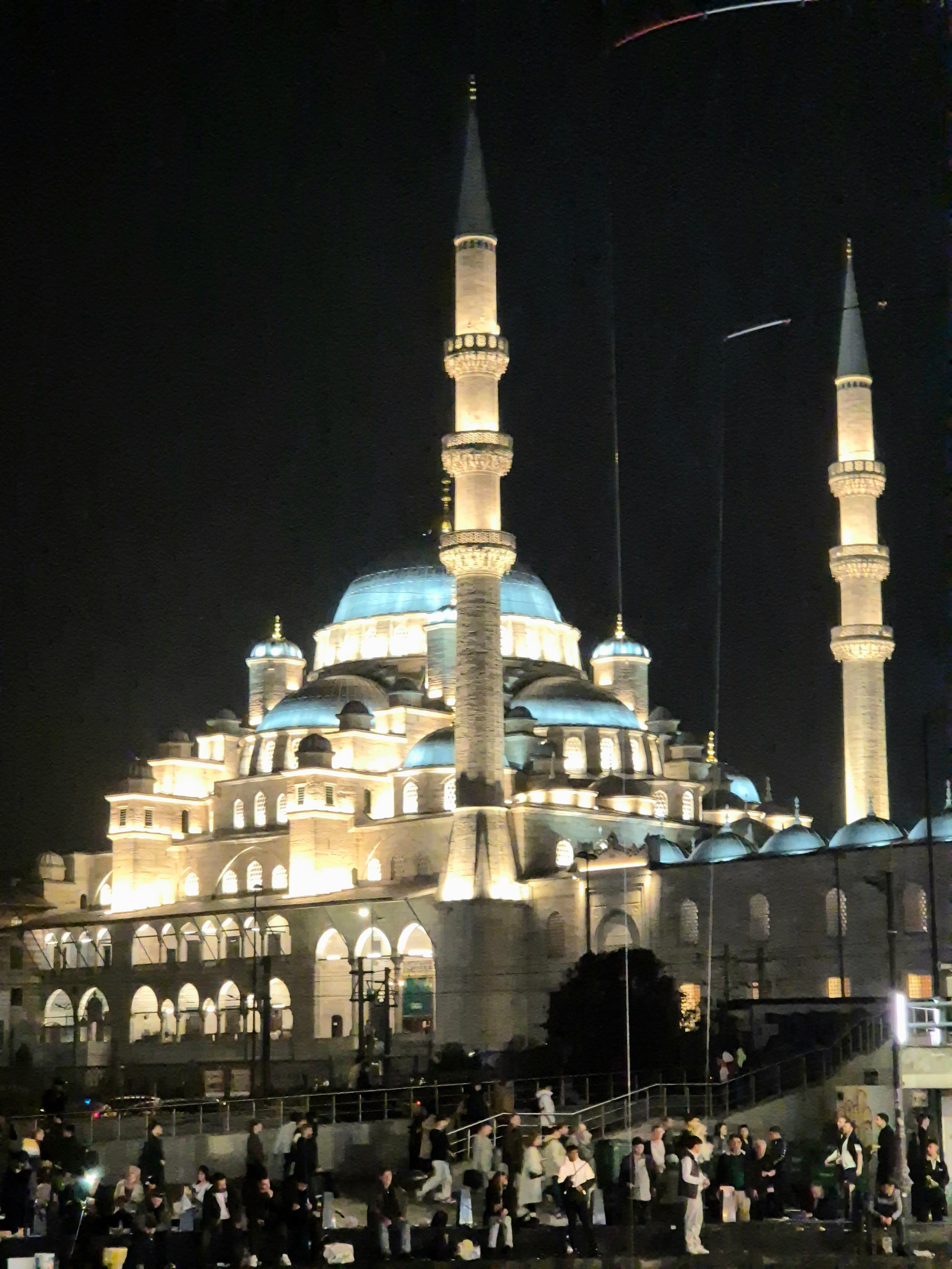 Новая мечеть недалеко от причала Эминёню - первая половина XVII в.