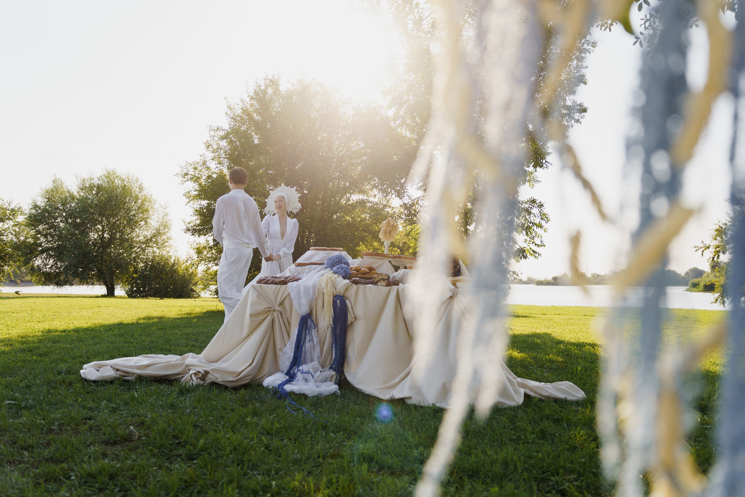 Свадебная фотосъемка в русских традициях от ТВИНС СТУДИО. ТВИНС СТУДИО — лучшие свадебные фотографы и видеографы в Краснодаре