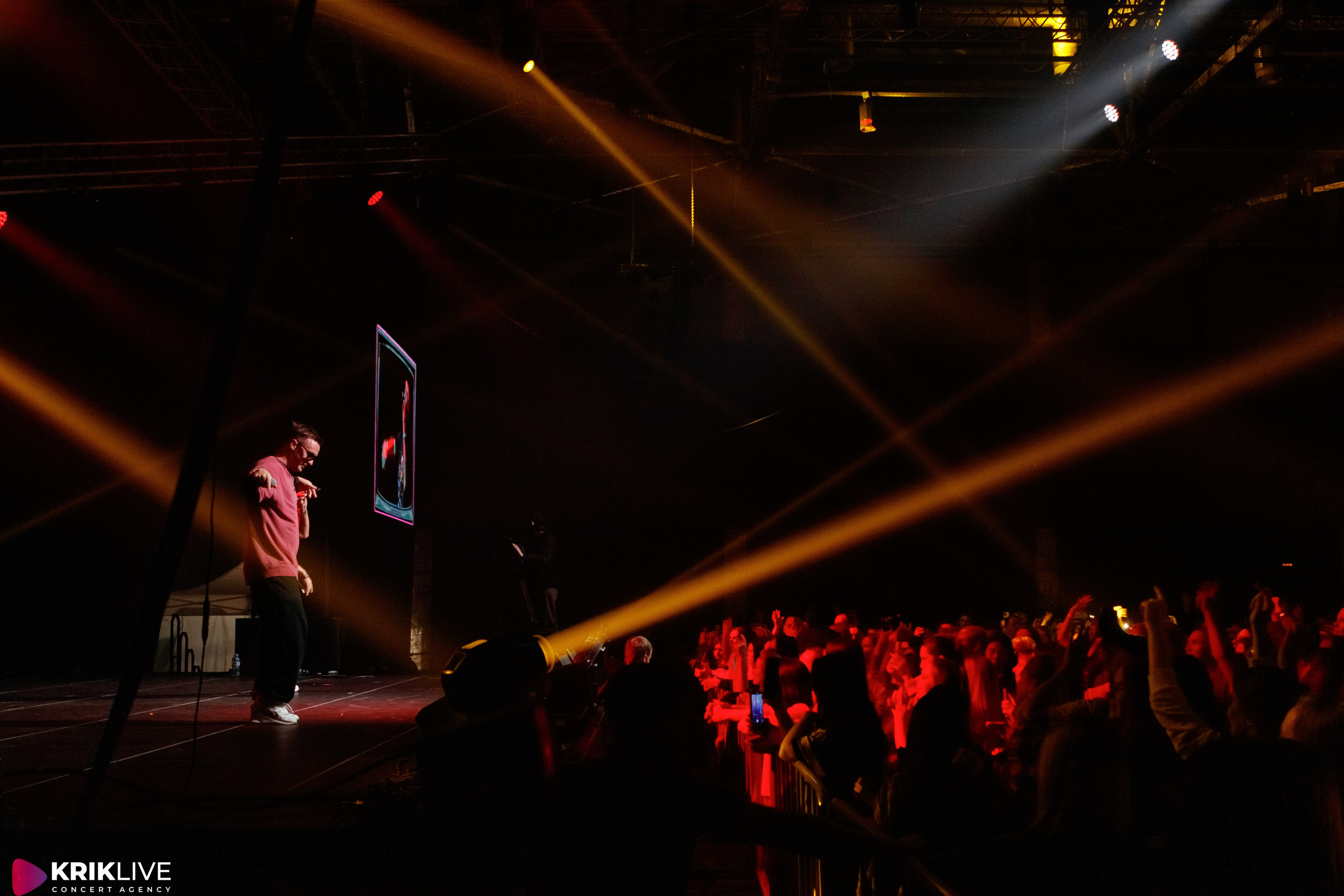 Дискач 90-х. Портретный и пейзажный фотограф Никита Павлов