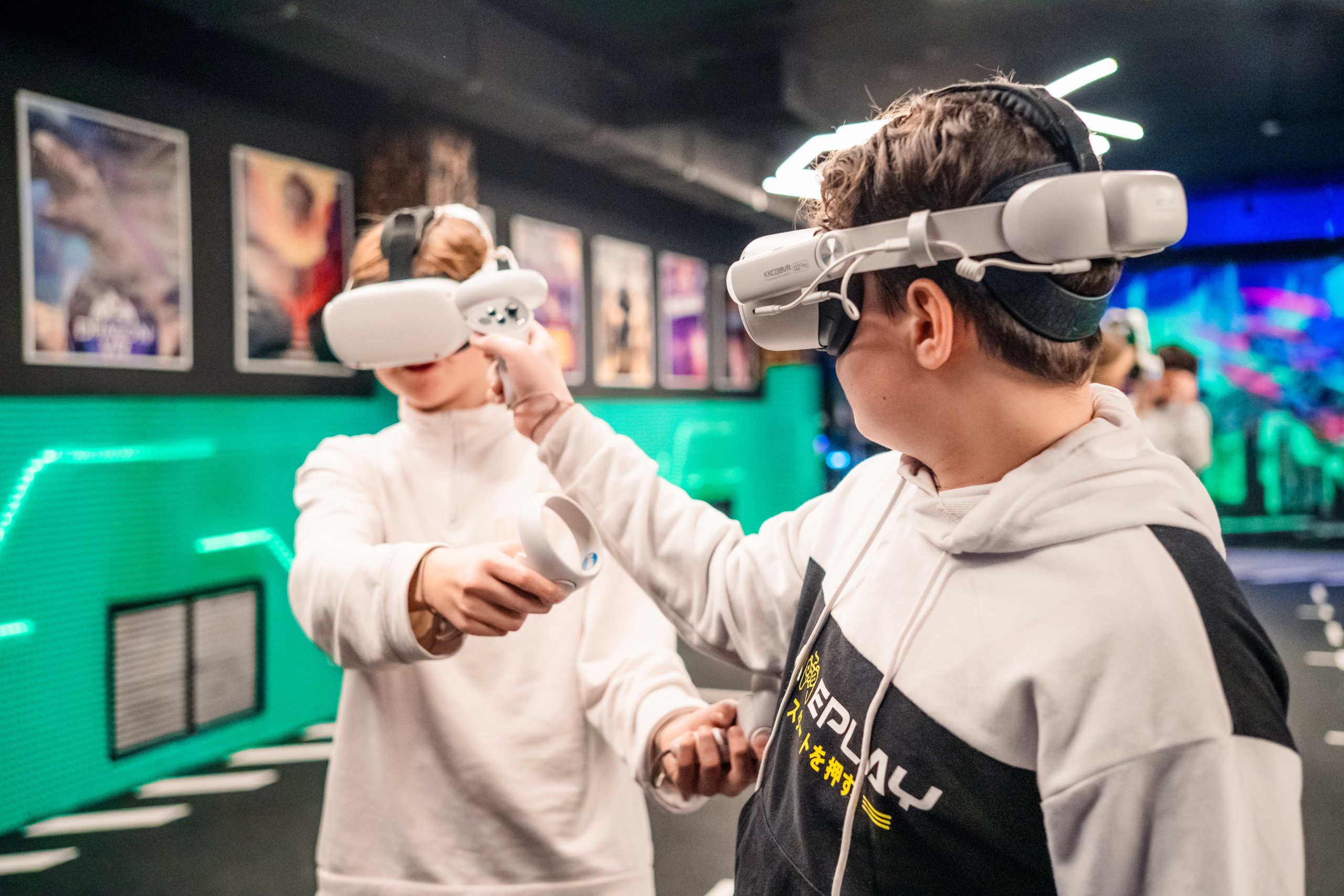 VR (November-December 2024). Felixtones