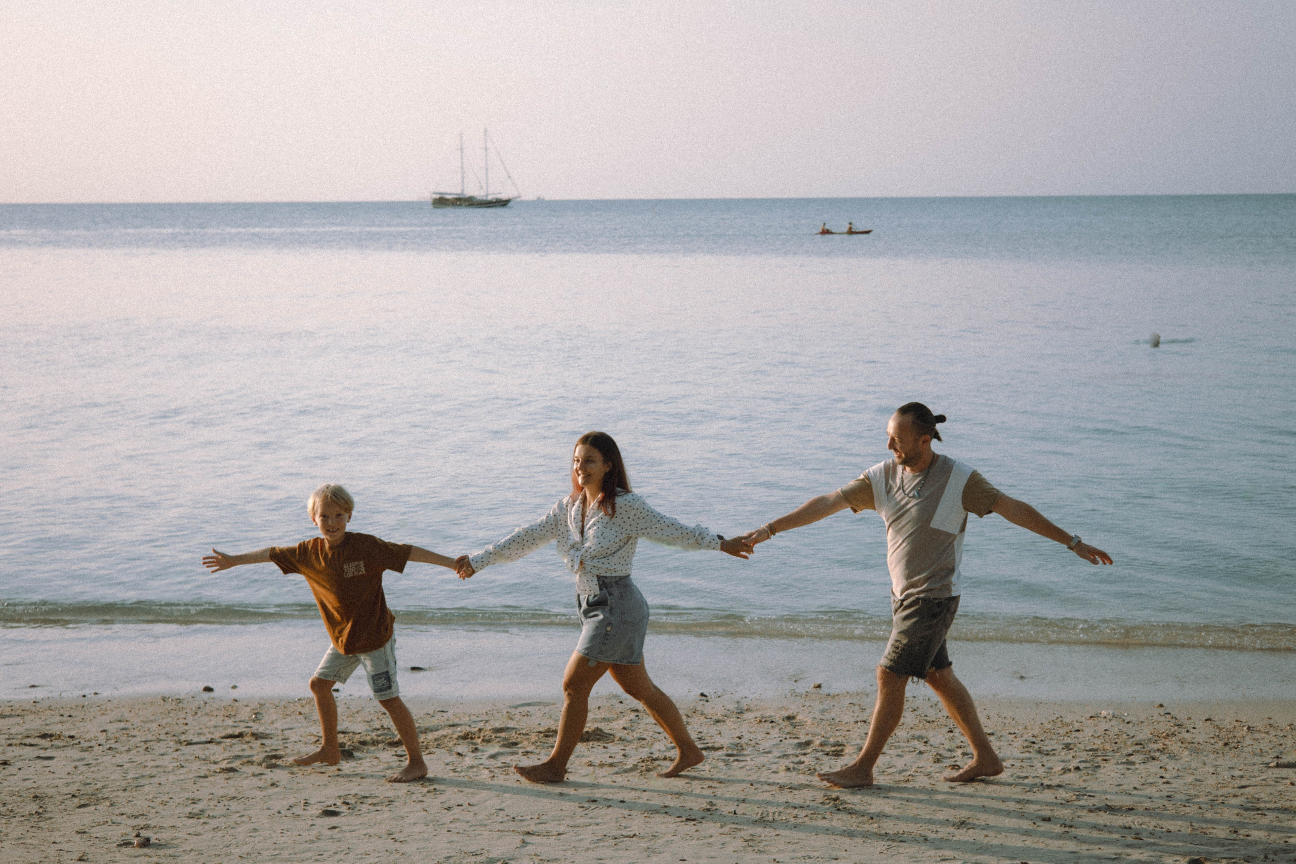 Алиса с семьей / Самуи. Семейный и детский фотограф в Москве Анастасия Каипова