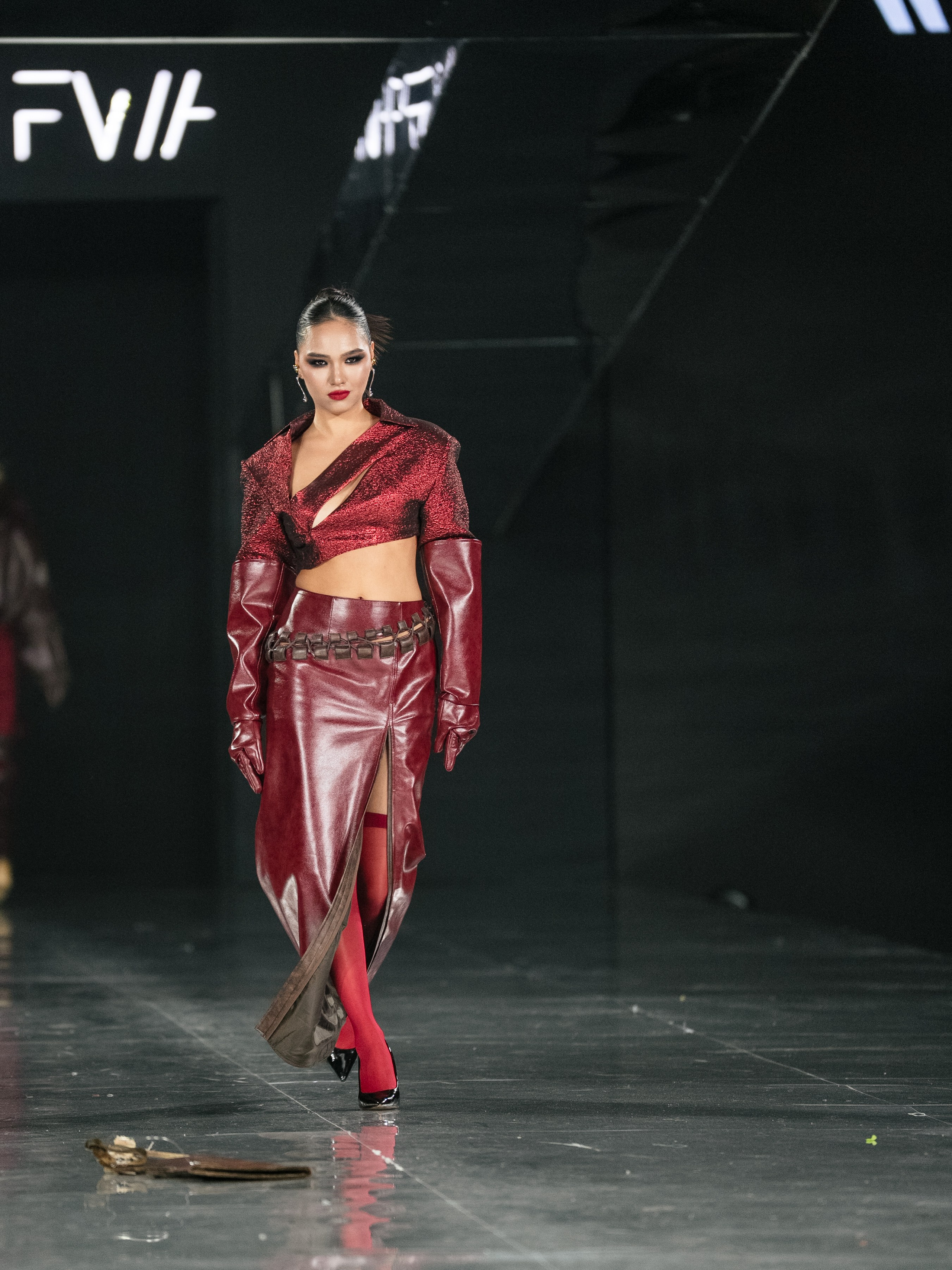 Visa Fashion Week SAKH. Сайт Алматинского НЮ АРТ, будуар и фэшн фотографа Дениса Карпенко
