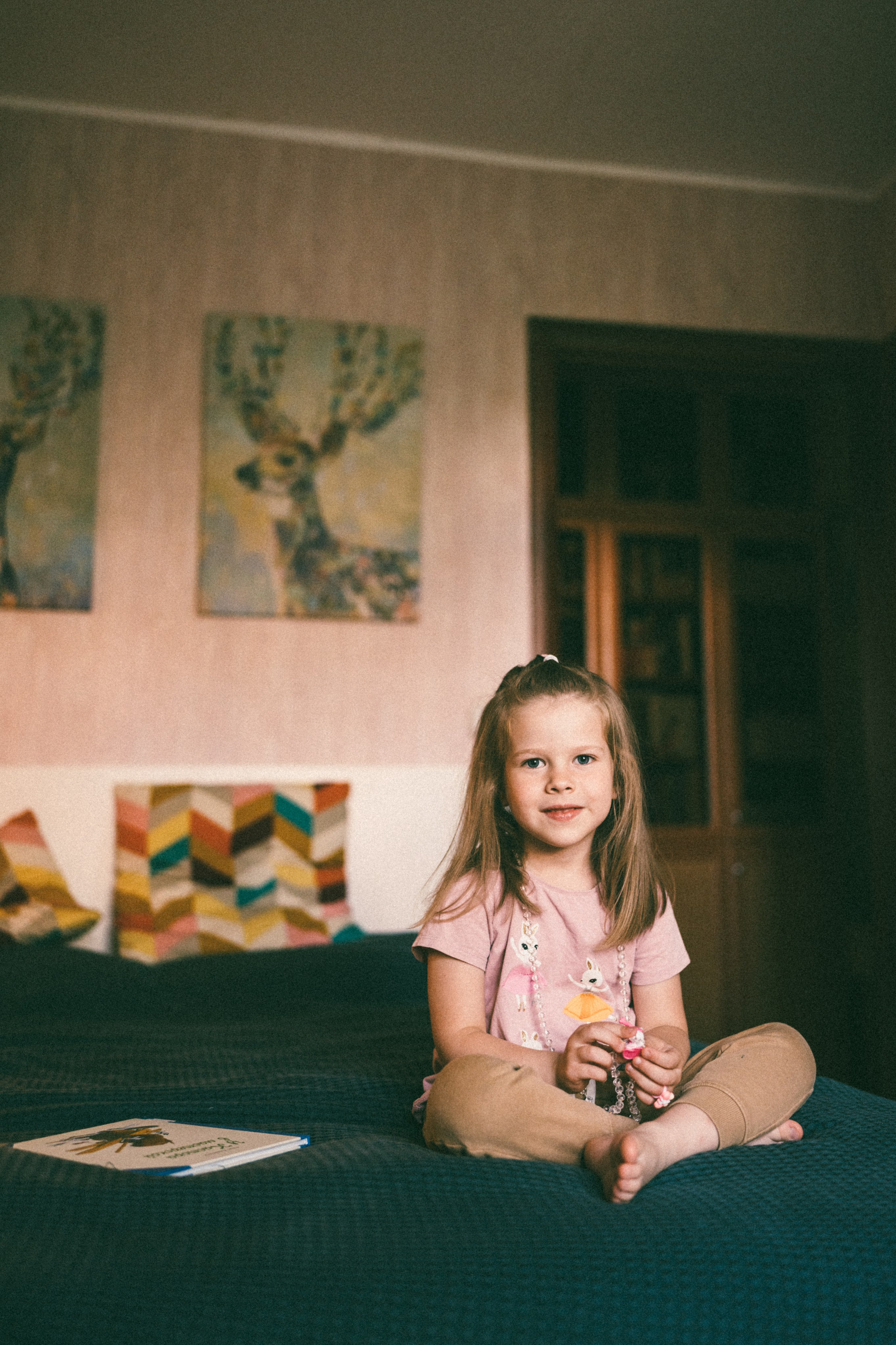 Семейная фотосессия дома. Дарья Иван Маша Сережа и Лиза. Детский, семейный и ньюборн фотограф в Москве Юлия Шуарт