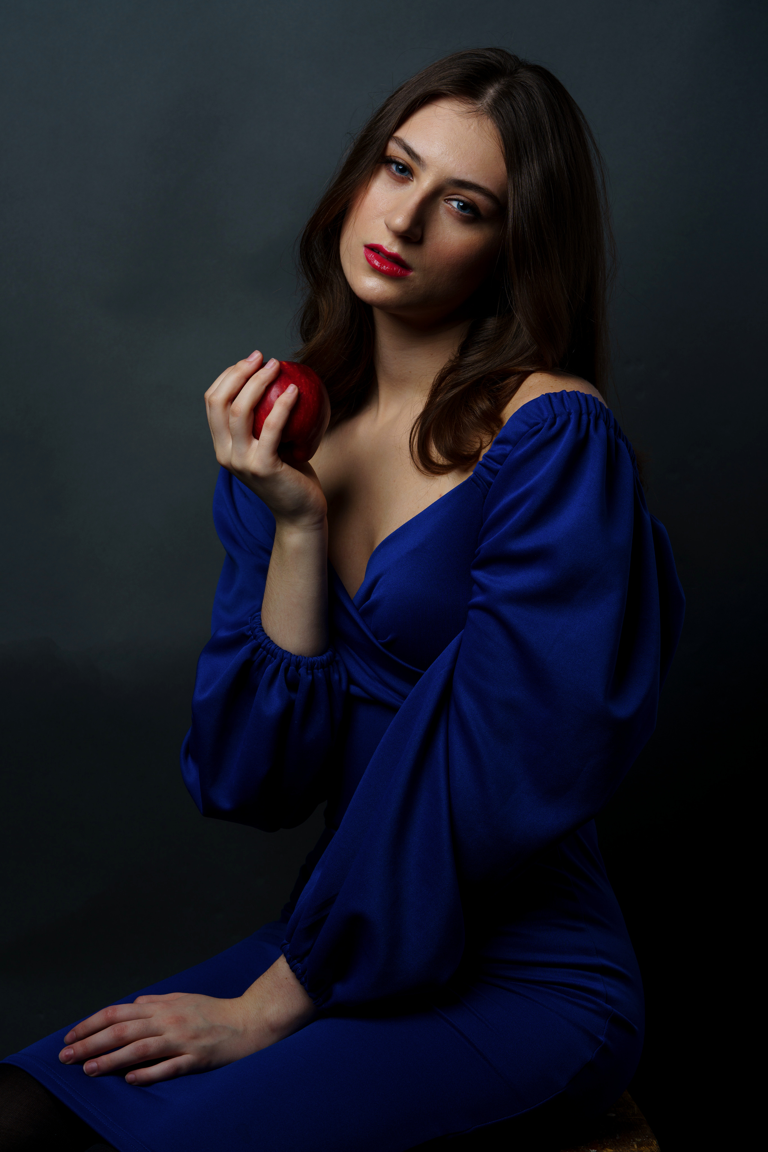 Портретный фотограф в Санкт-Петербурге. Предметный и фуд фотограф Санкт-Петербурга Сергей