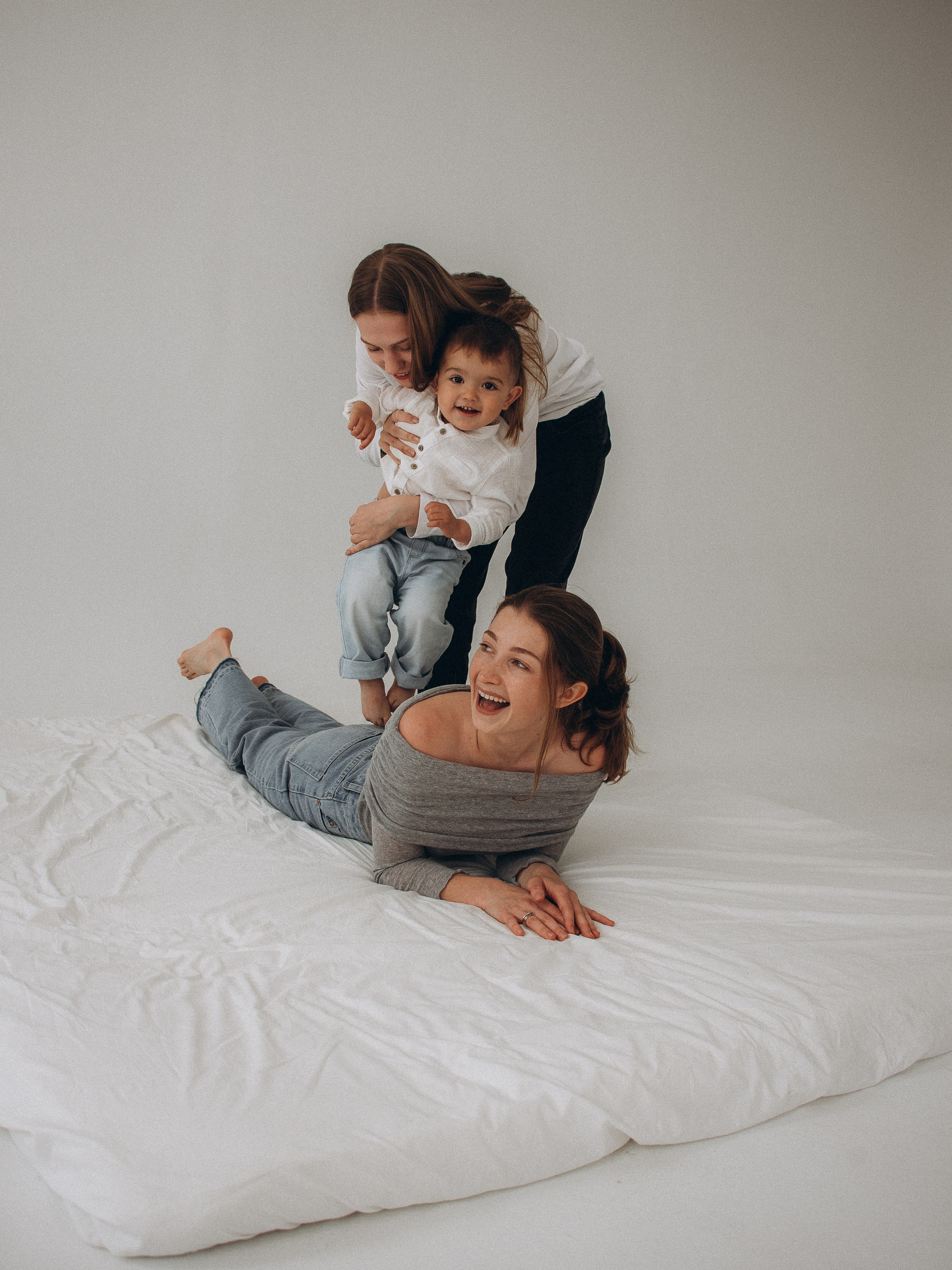 Семейная фотосессия в студии. Фотограф Любовь Подосенова Липецк|Воронеж