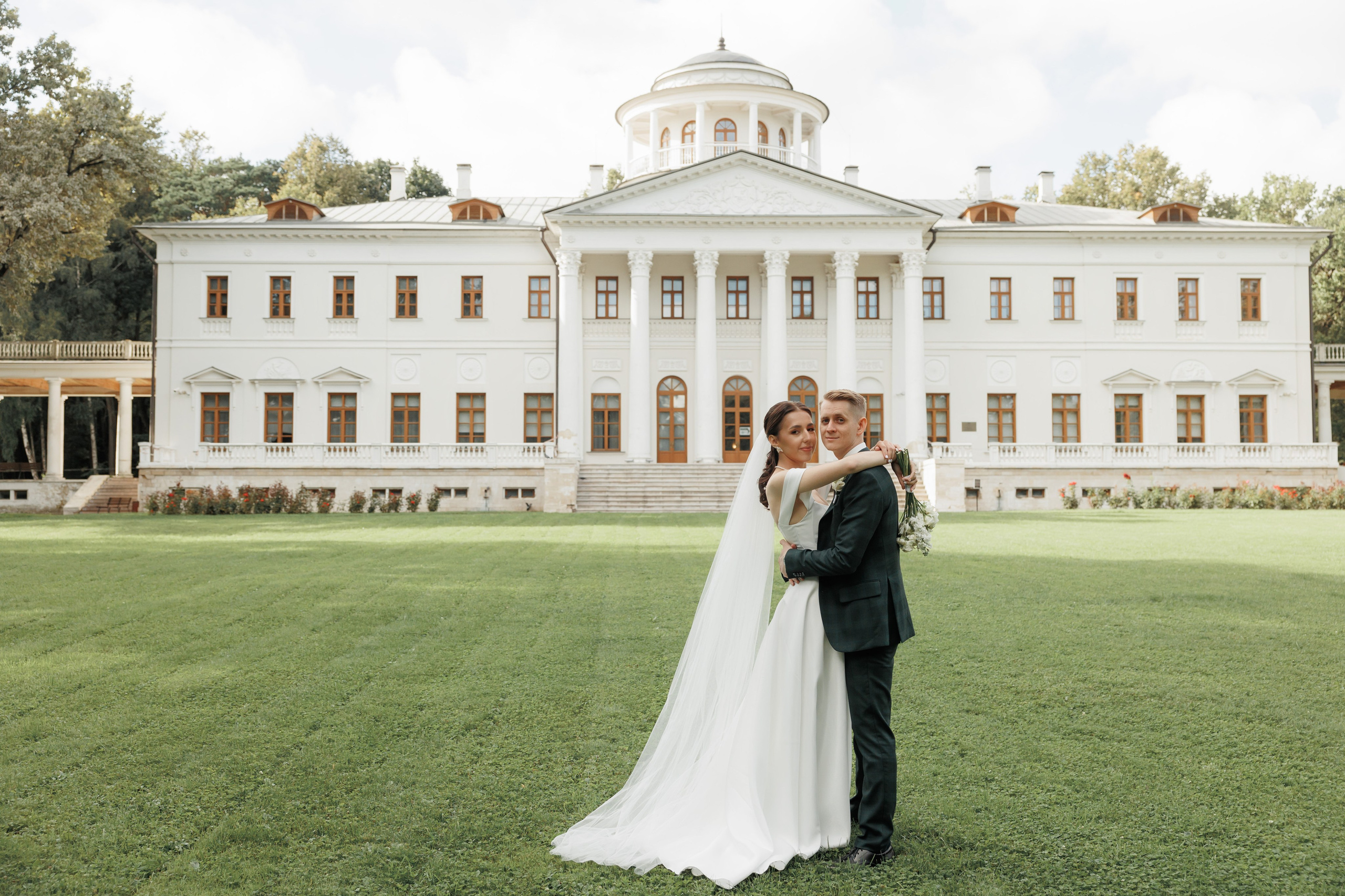 Регистрация в отеле Fish Point, ЗАГС Бутово, прогулка в Остафьево. Свадебный и репортажный фотограф (Москва, Королев и другие)