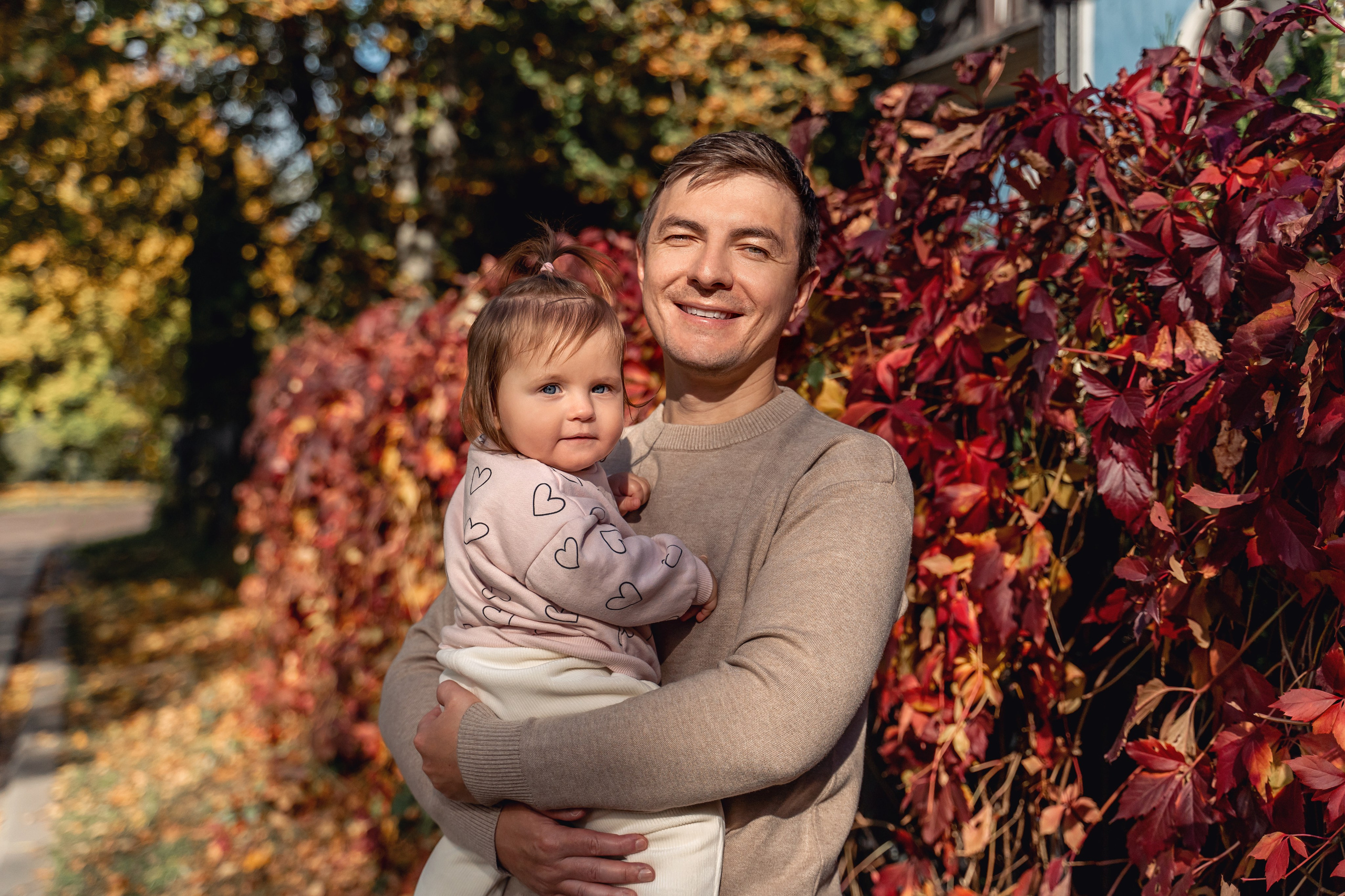 Семейная осенняя фотосессия в парке Царицыно с дочкой
