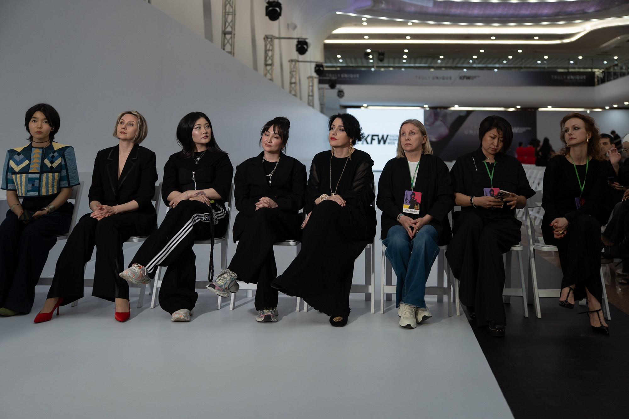 Гости и бэкстейдж. Сайт Алматинского НЮ АРТ, будуар и фэшн фотографа Дениса Карпенко