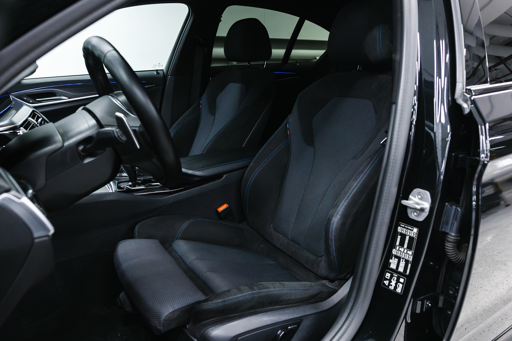 BMW 5 серия 2.0 AT, 2021, 136 265 км BMW 5 серия 2.0 AT, 2021, 136 265 км 3 800 000 ₽ X-TRADE. Автосалон «Х-Авто»