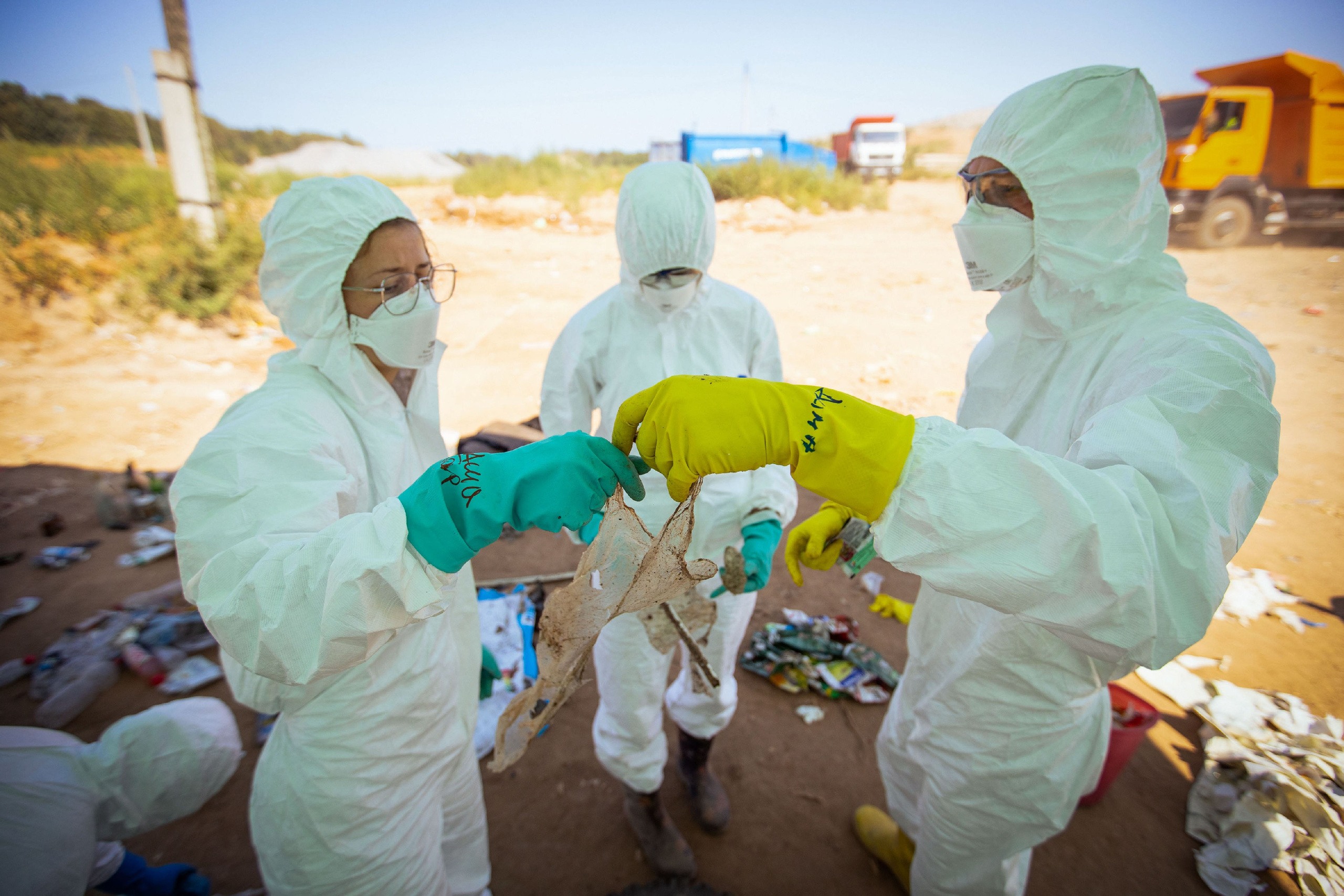 Анализ ижевского полигона ТБО [10-11 августа 2021 г.]. Фотограф Виноградов Константин