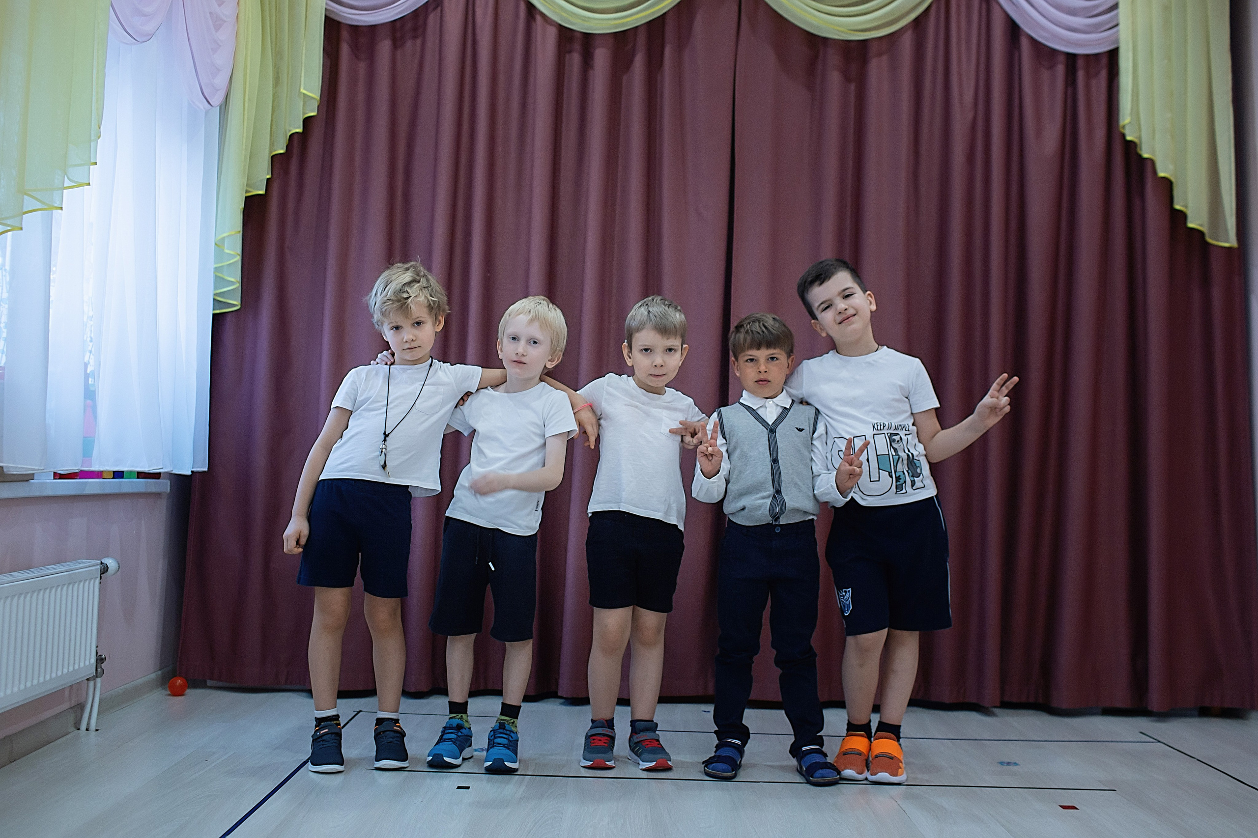 Выпускной фотоальбом_2024. Семейный фотограф в Санкт-Петербурге