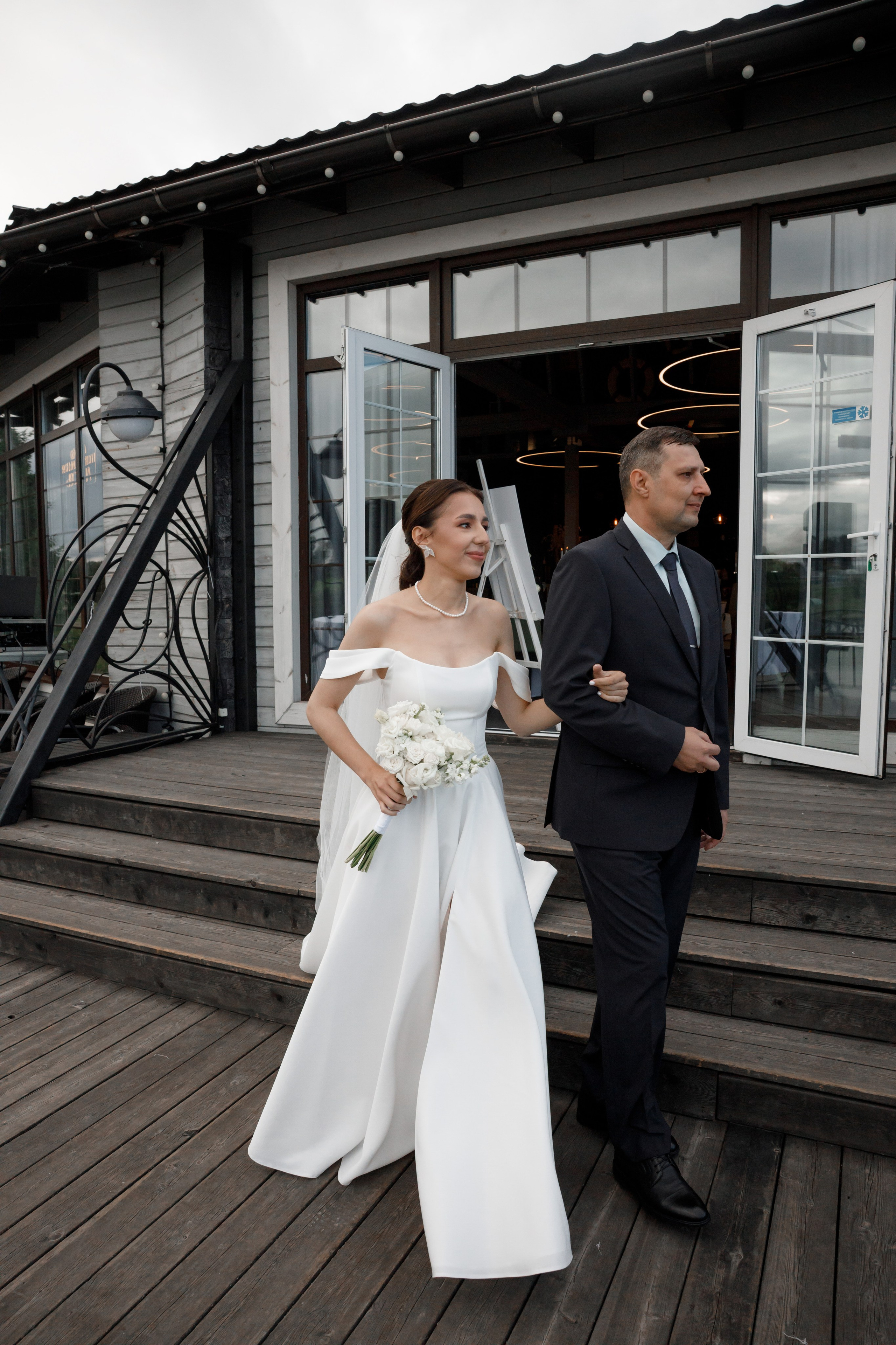 Регистрация в отеле Fish Point, ЗАГС Бутово, прогулка в Остафьево. Свадебный и репортажный фотограф (Москва, Королев и другие)