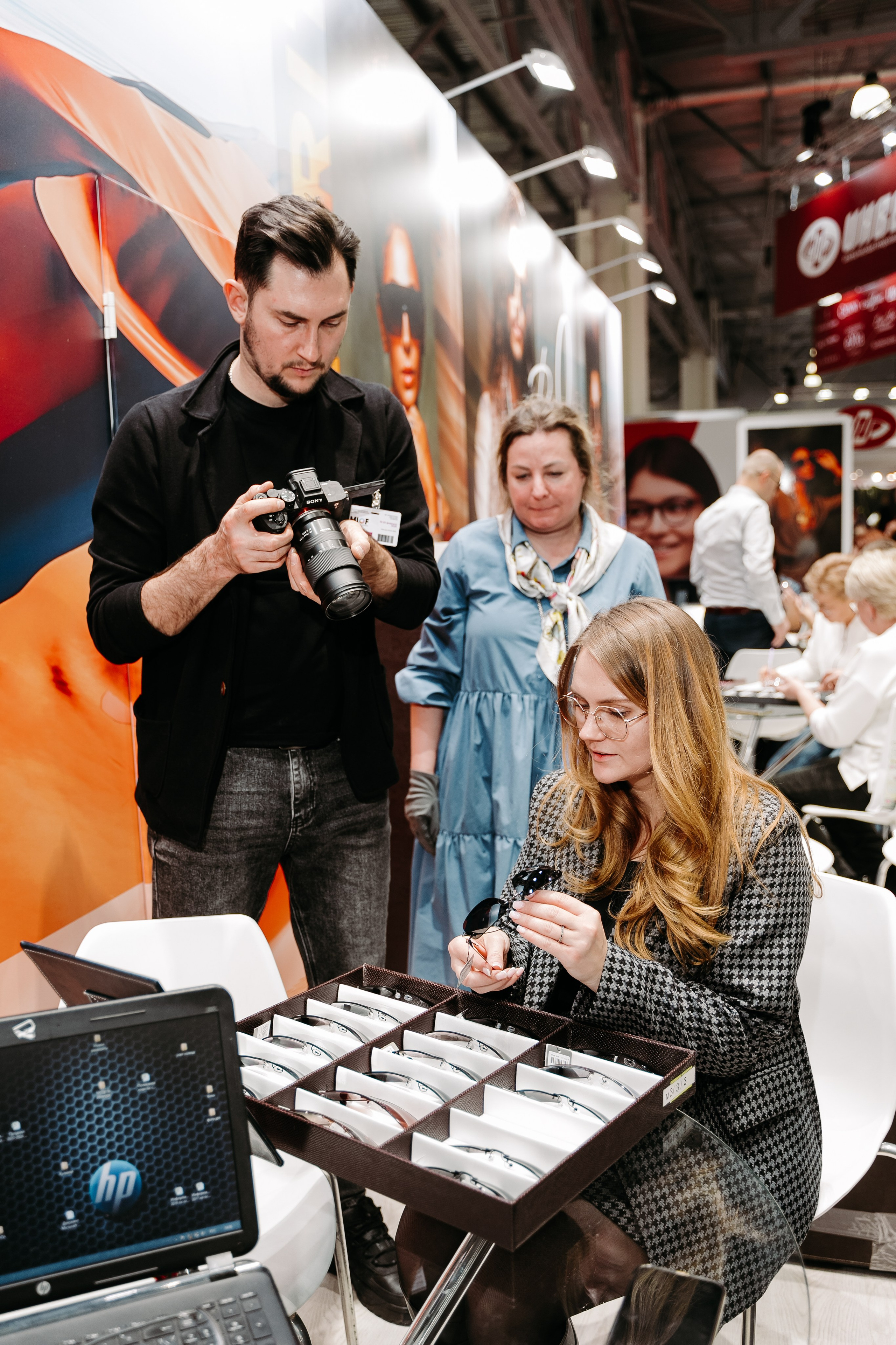 Оптическая_выставка. Репортажный и свадебный фотограф в Москве Рая Небогатова