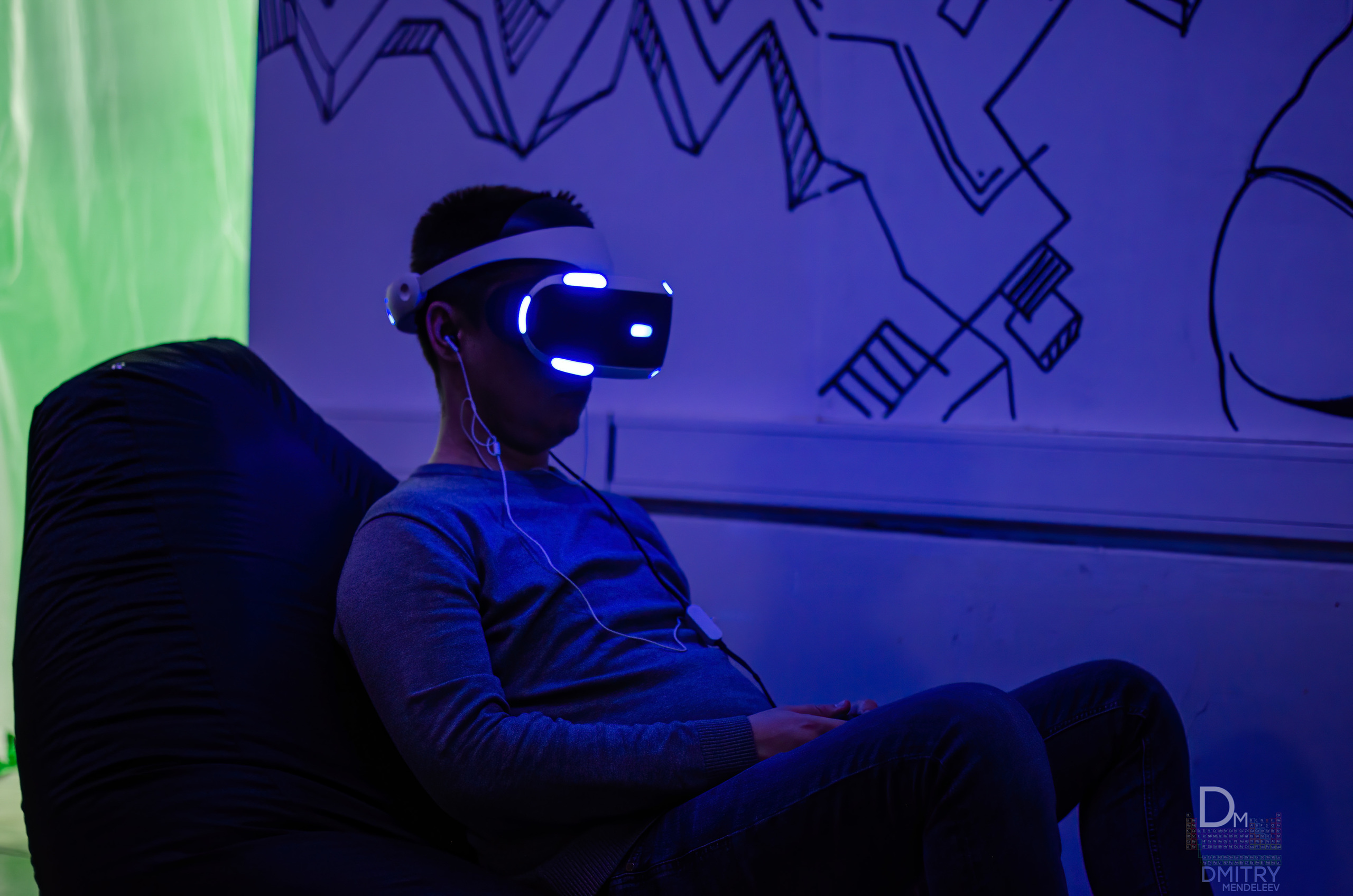 Парни в Виртуальной Реальности. Фотограф — видеограф в Москве Дмитрий Менделеев