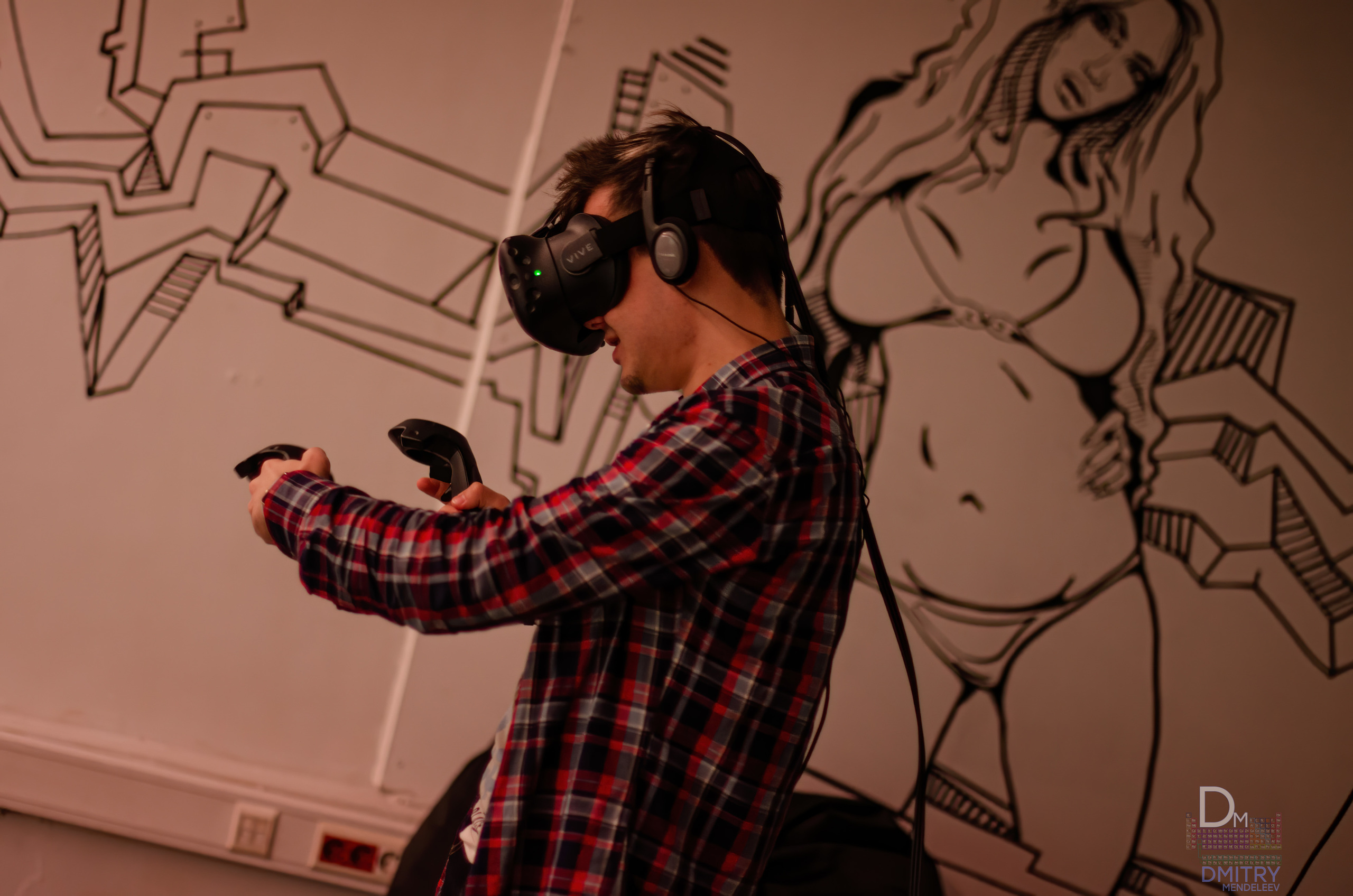 Парни в Виртуальной Реальности. Фотограф — видеограф в Москве Дмитрий Менделеев