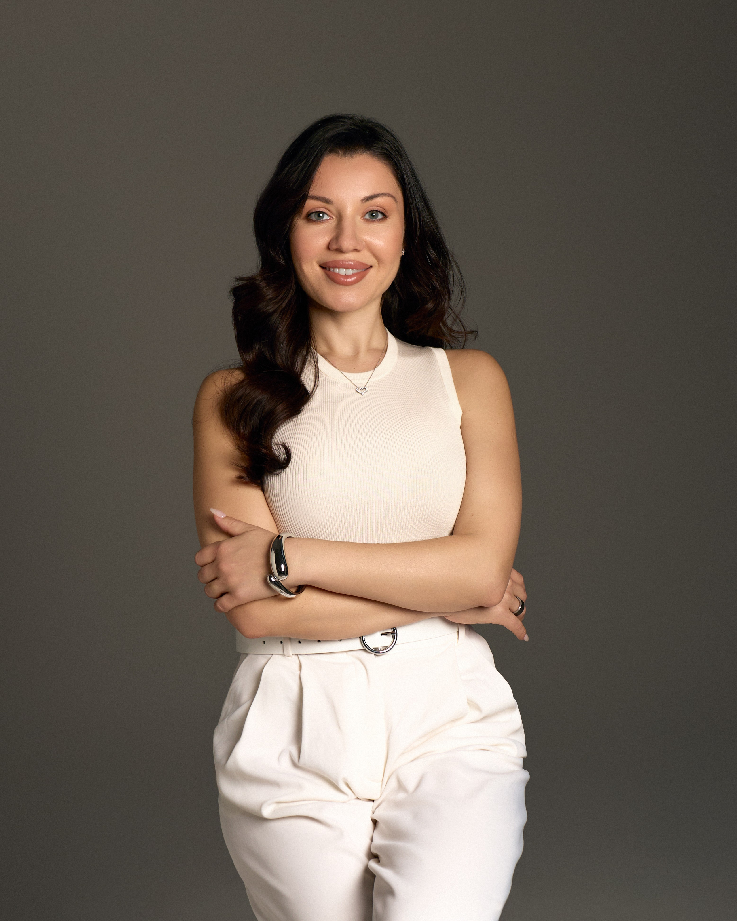 Циклорама. Фотограф беременности женский фотограф в Москве Оксана Донецкая