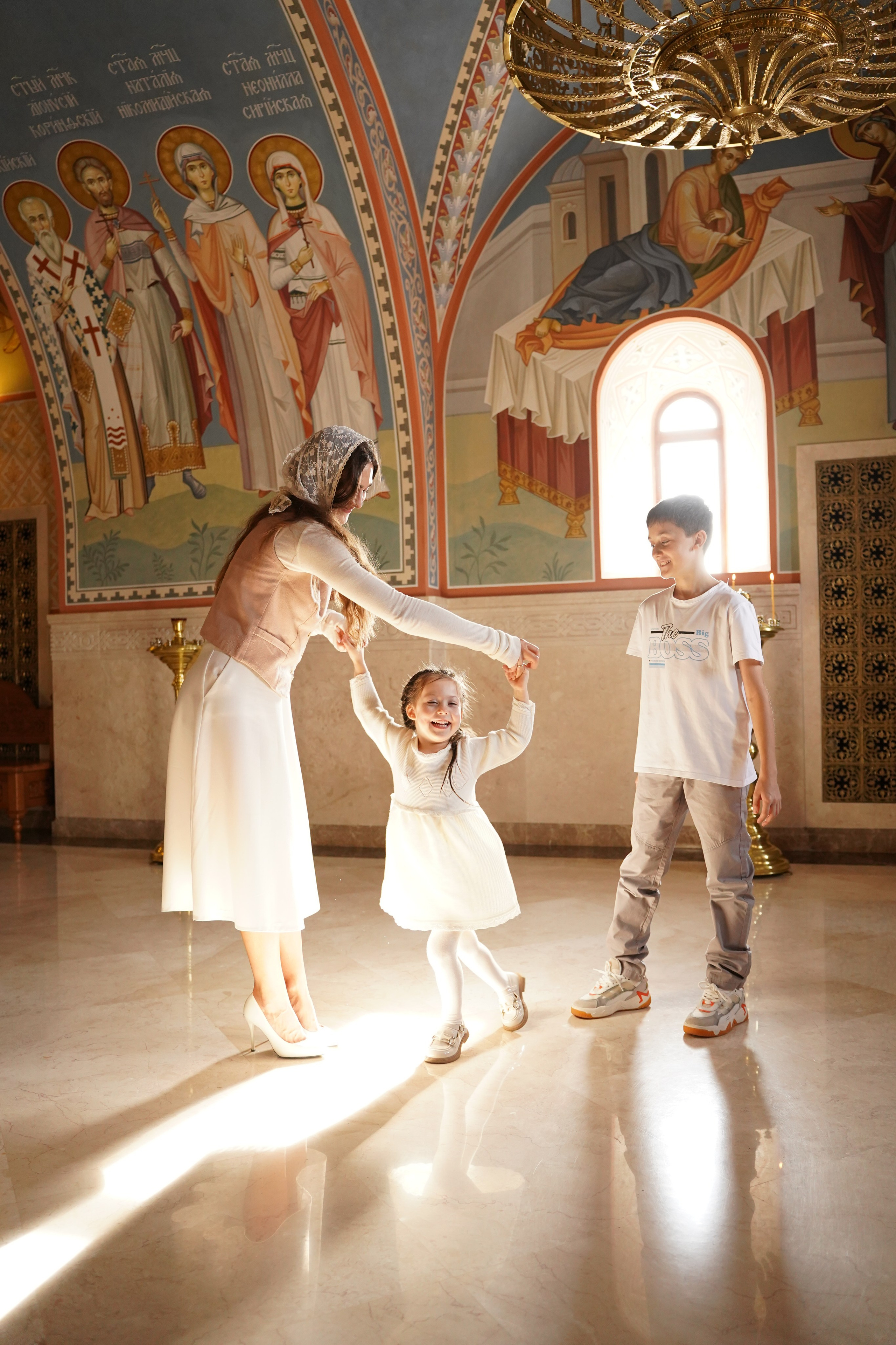 Таинство Крещения, Венчание. Универсальный фотограф в Геленджике Сидорина Кристина