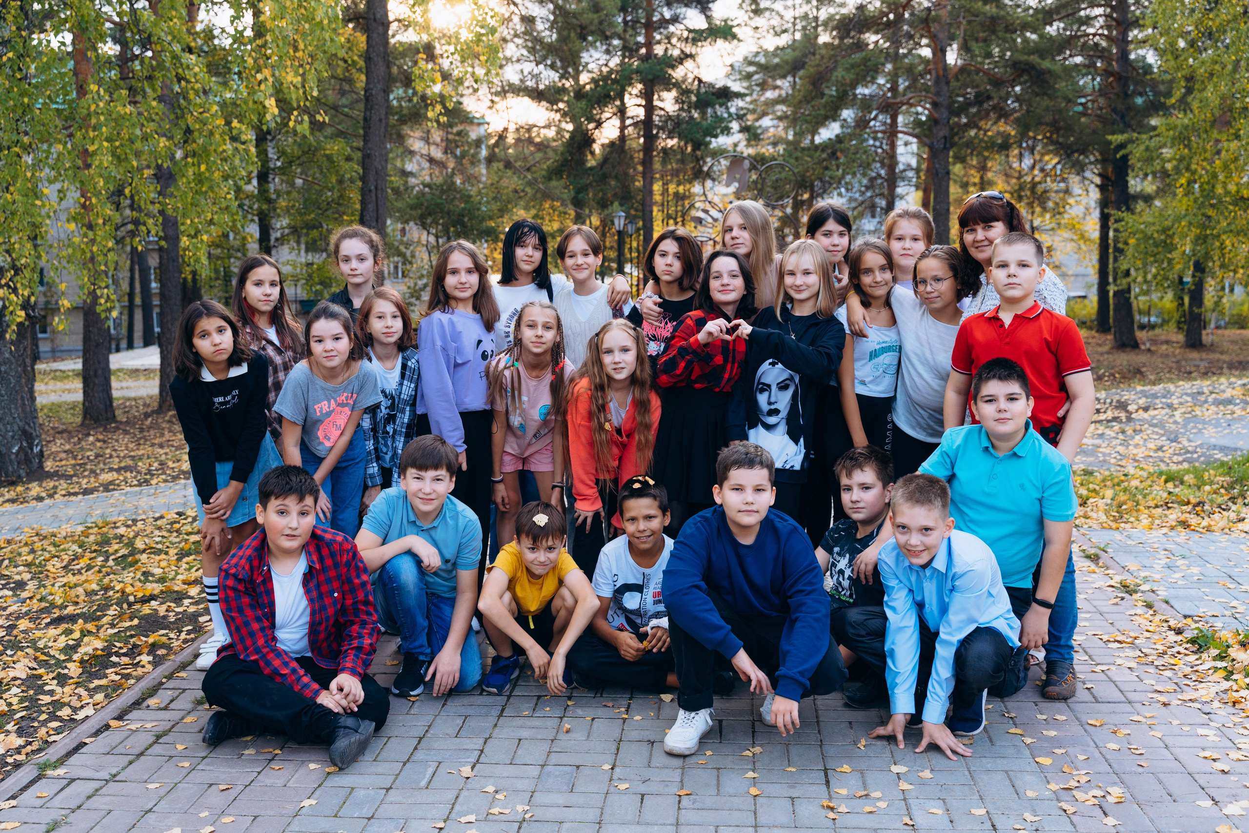 Групповые фотосессии. Свадебное видео и выпускные альбомы в Челябинской области in LENS