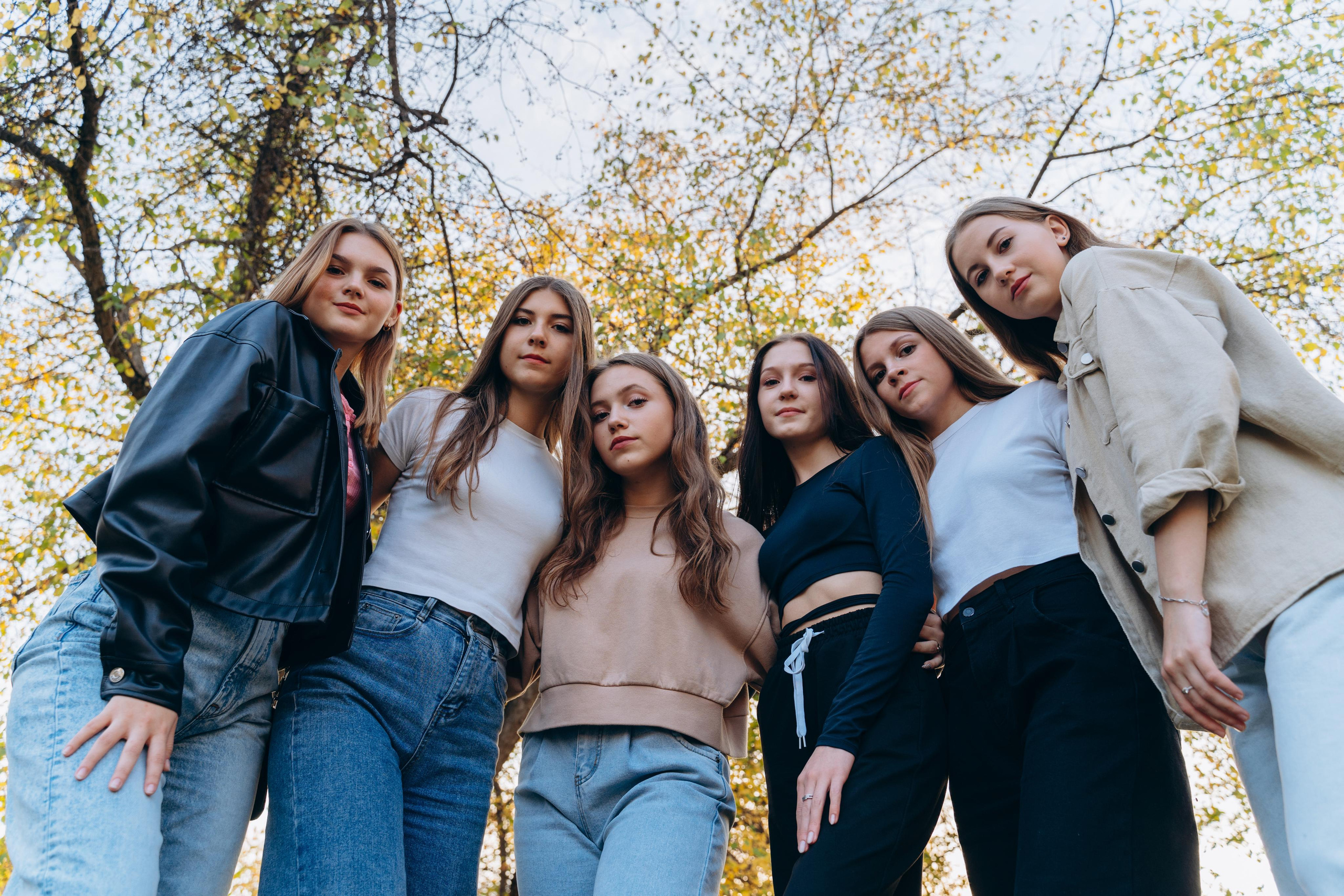 Групповые фотосессии. Свадебное видео и выпускные альбомы в Челябинской области in LENS