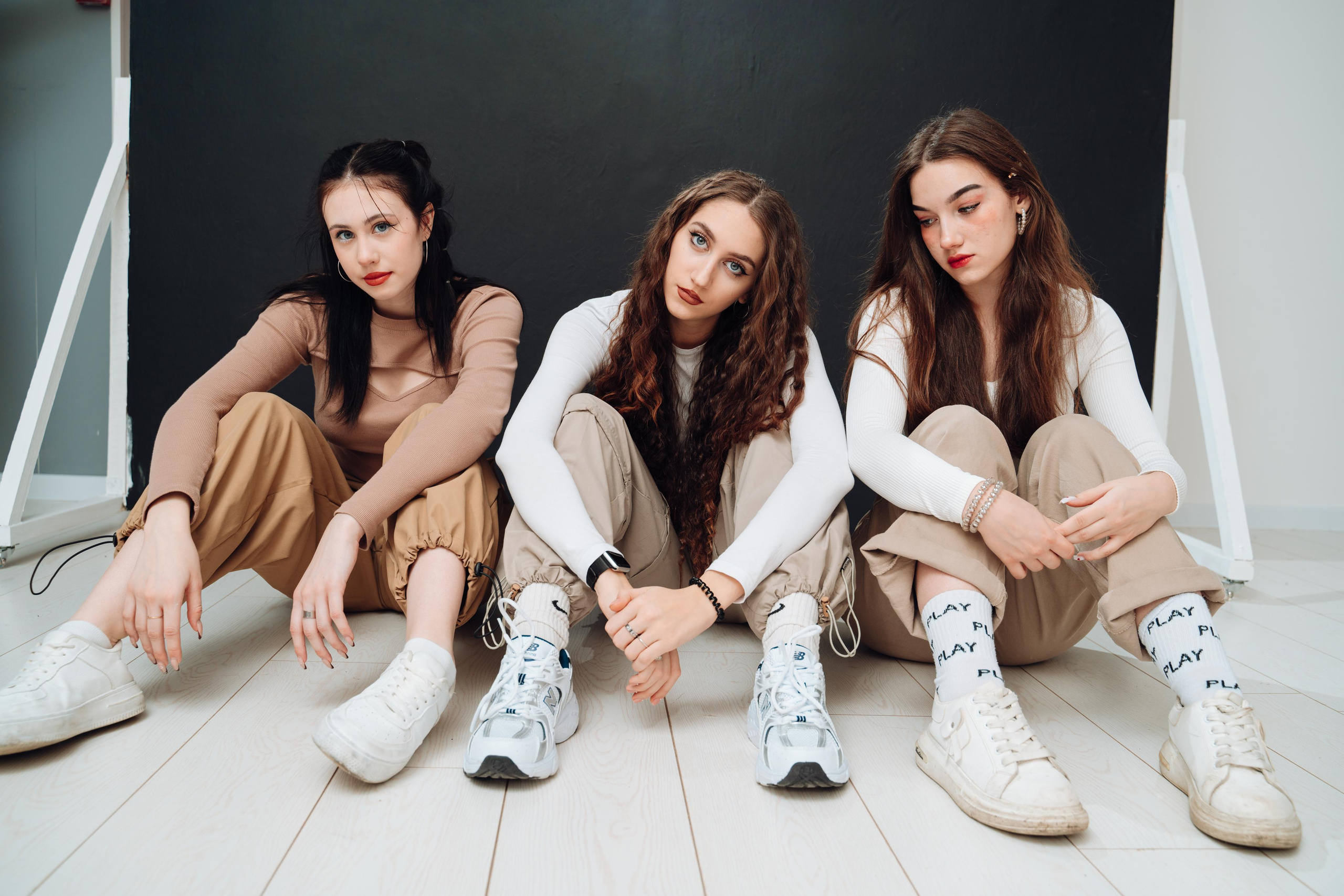 Свадебное видео и выпускные альбомы в Челябинской области in LENS