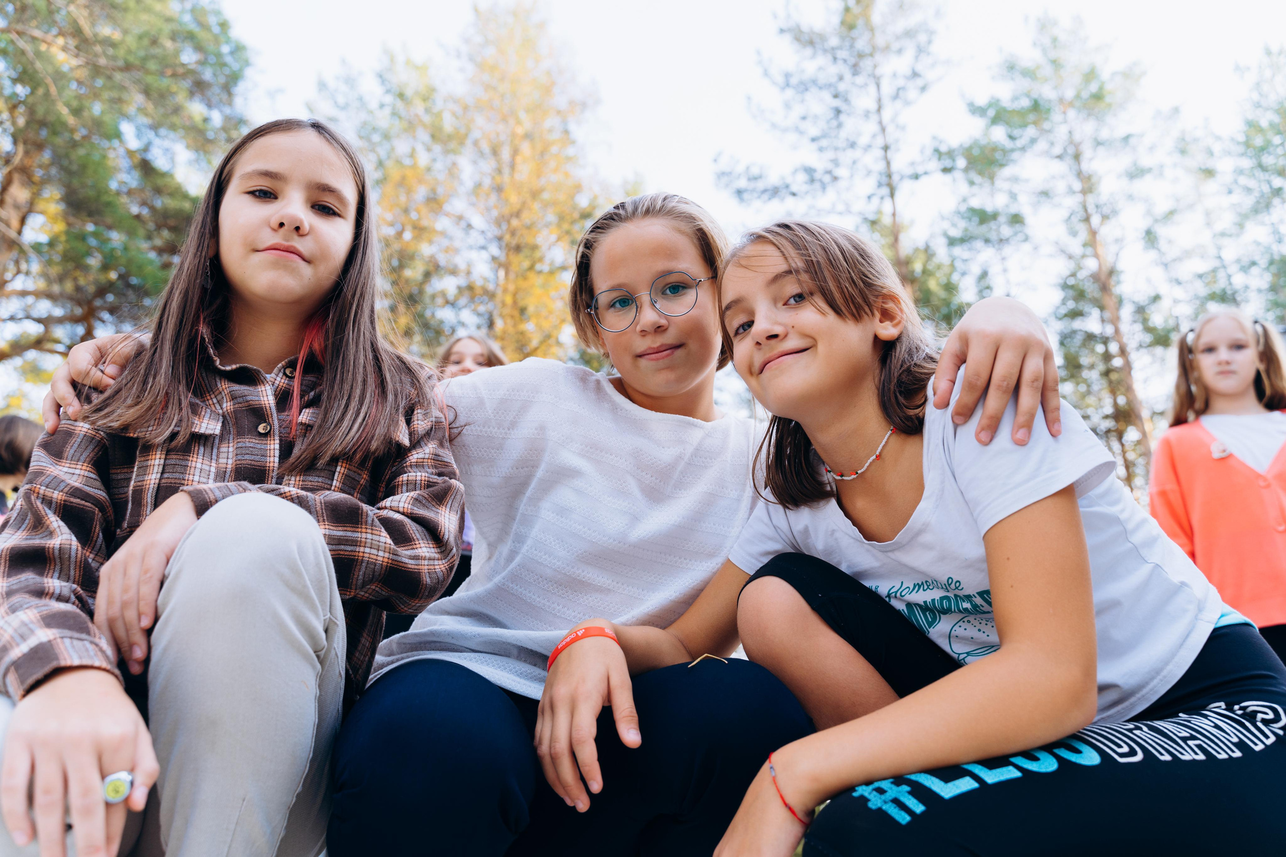 Групповые фотосессии. Свадебное видео и выпускные альбомы в Челябинской области in LENS