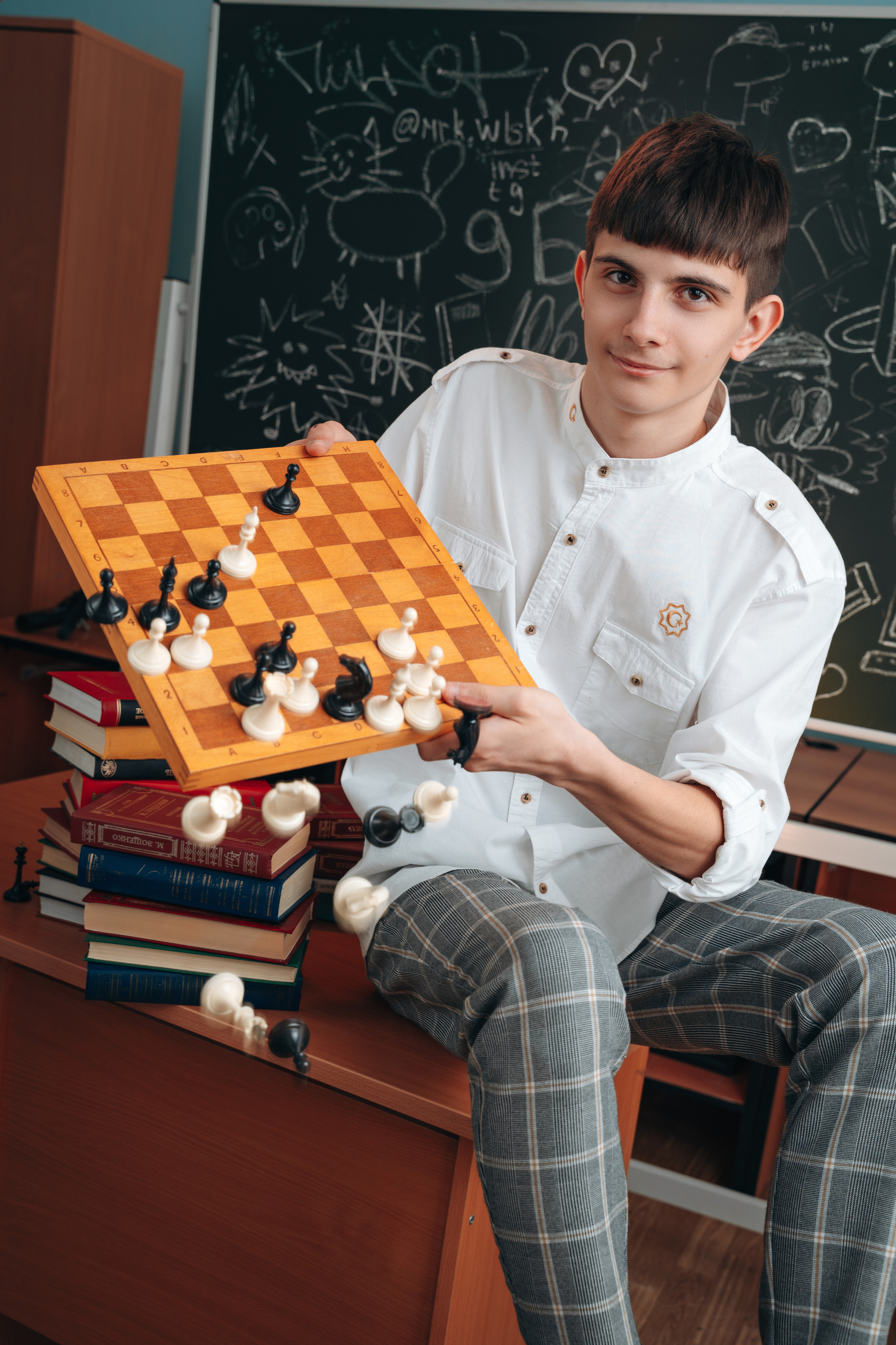 Портреты 9 — 11 классы. Свадебное видео и выпускные альбомы в Челябинской области in LENS