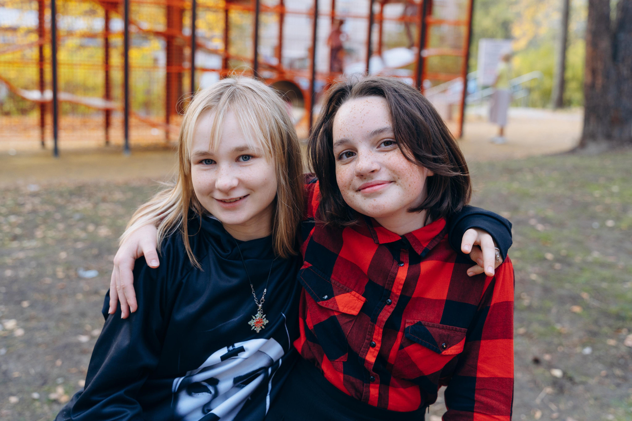 Групповые фотосессии. Свадебное видео и выпускные альбомы в Челябинской области in LENS