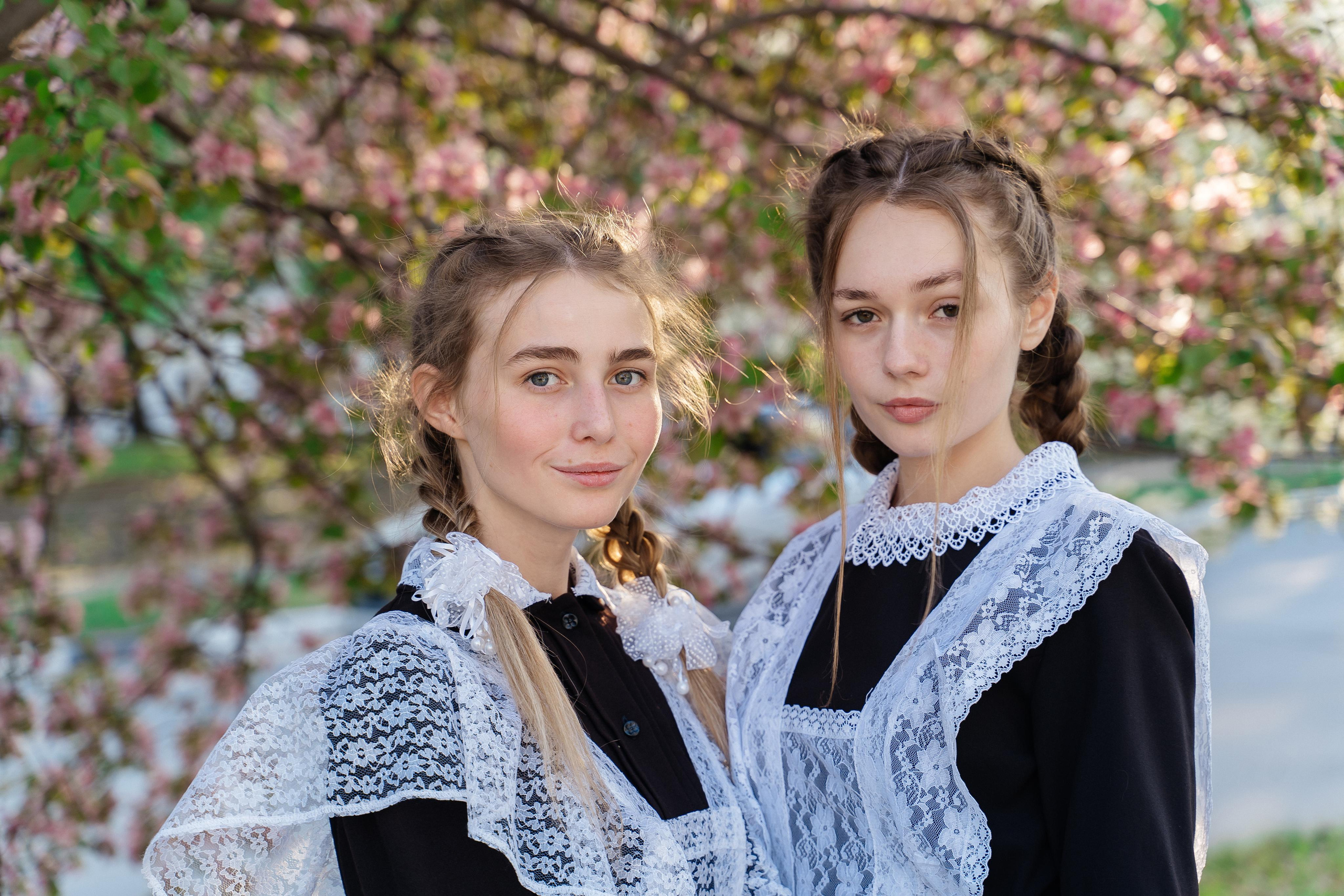 Групповые фотосессии. Свадебное видео и выпускные альбомы в Челябинской области in LENS