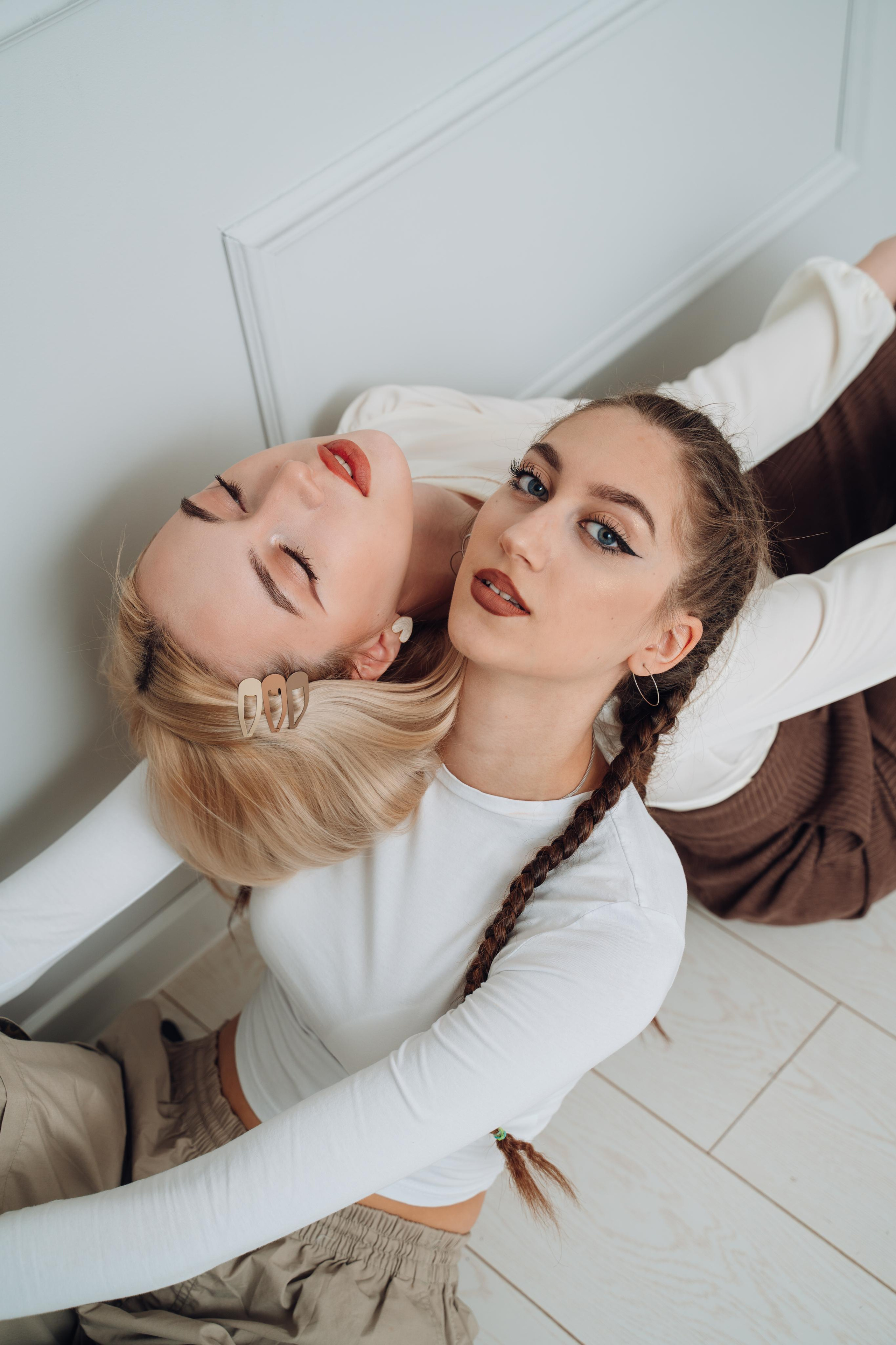 Групповые фотосессии. Свадебное видео и выпускные альбомы в Челябинской области in LENS