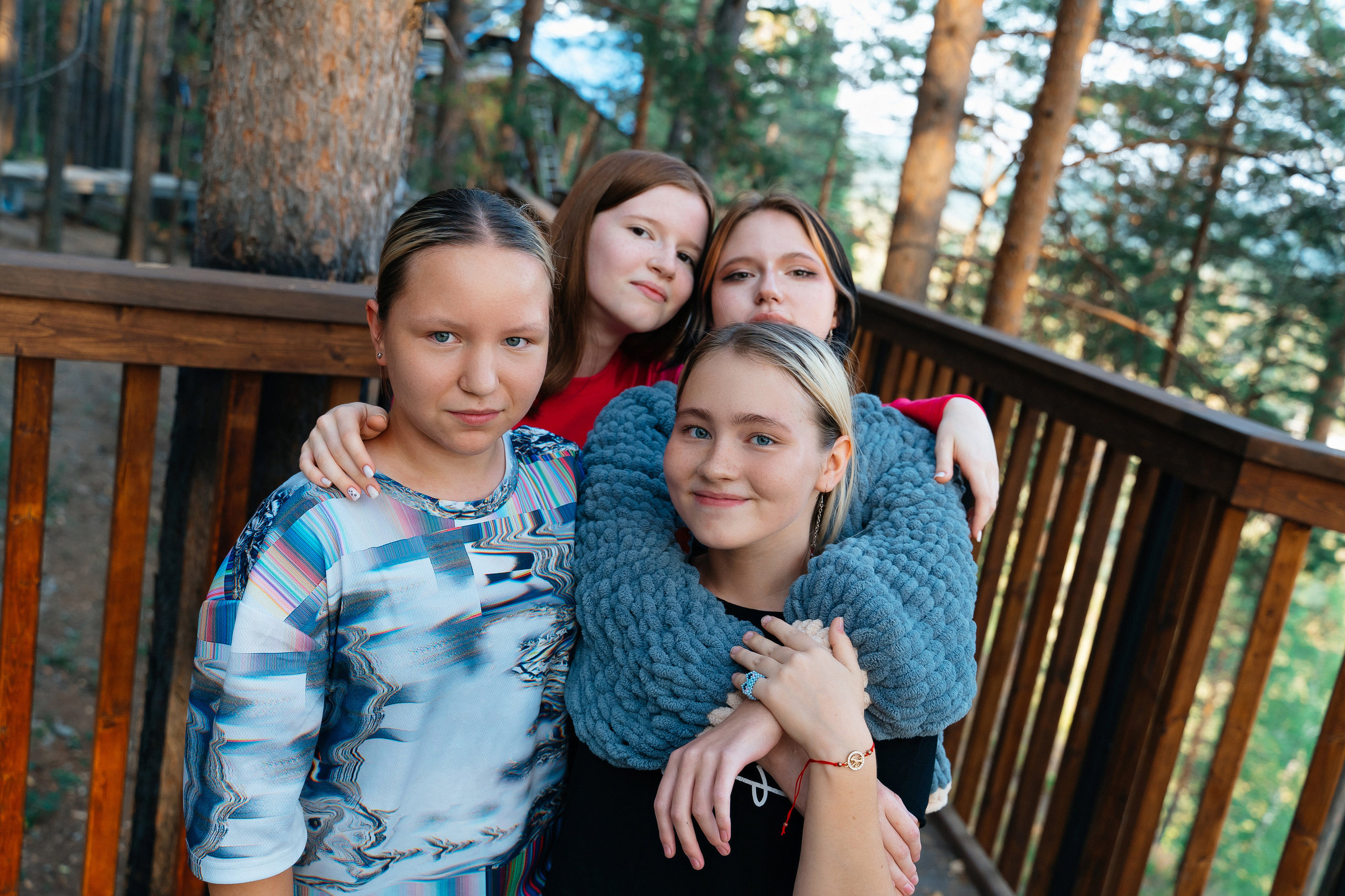 Групповые фотосессии. Свадебное видео и выпускные альбомы в Челябинской области in LENS