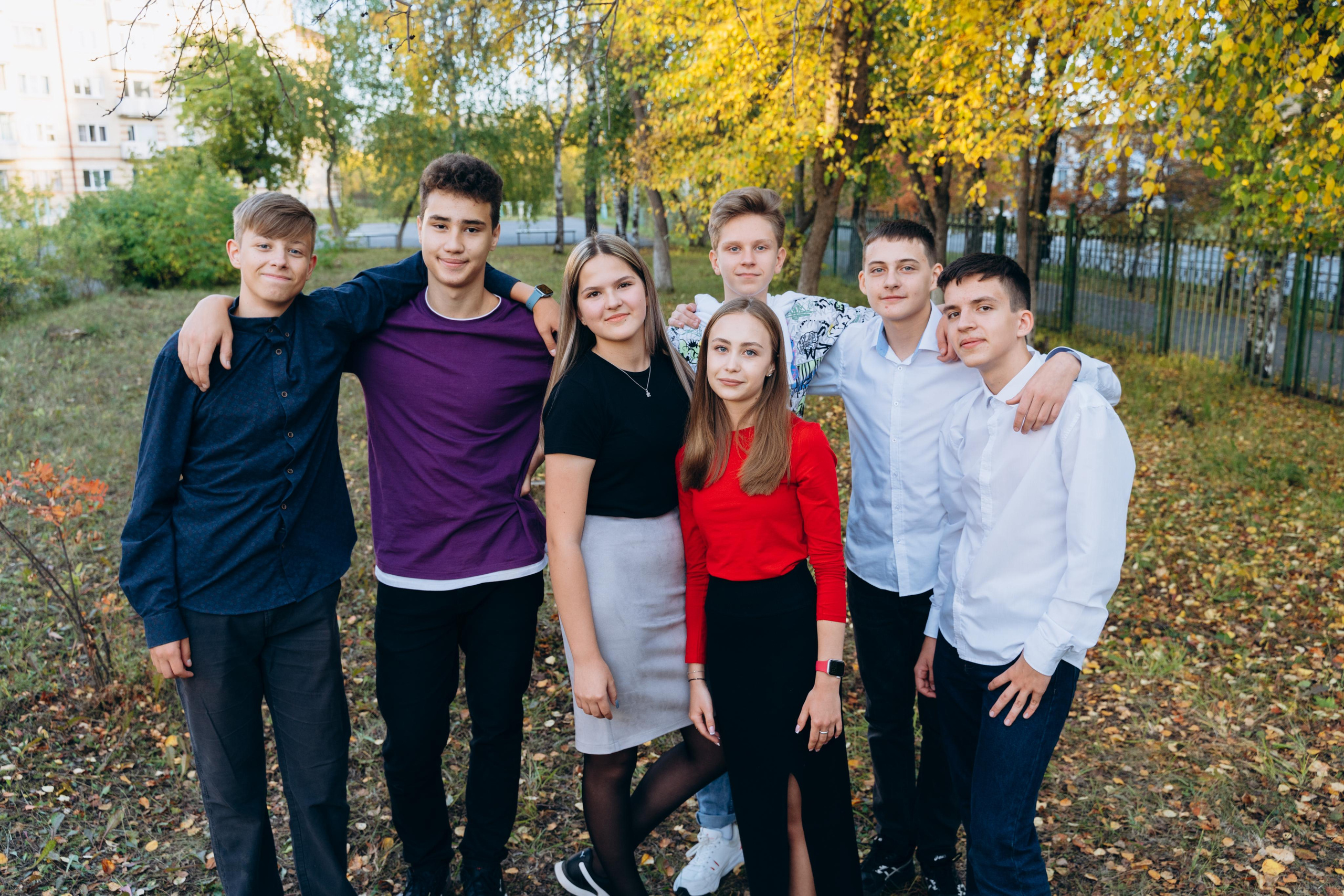 Групповые фотосессии. Свадебное видео и выпускные альбомы в Челябинской области in LENS