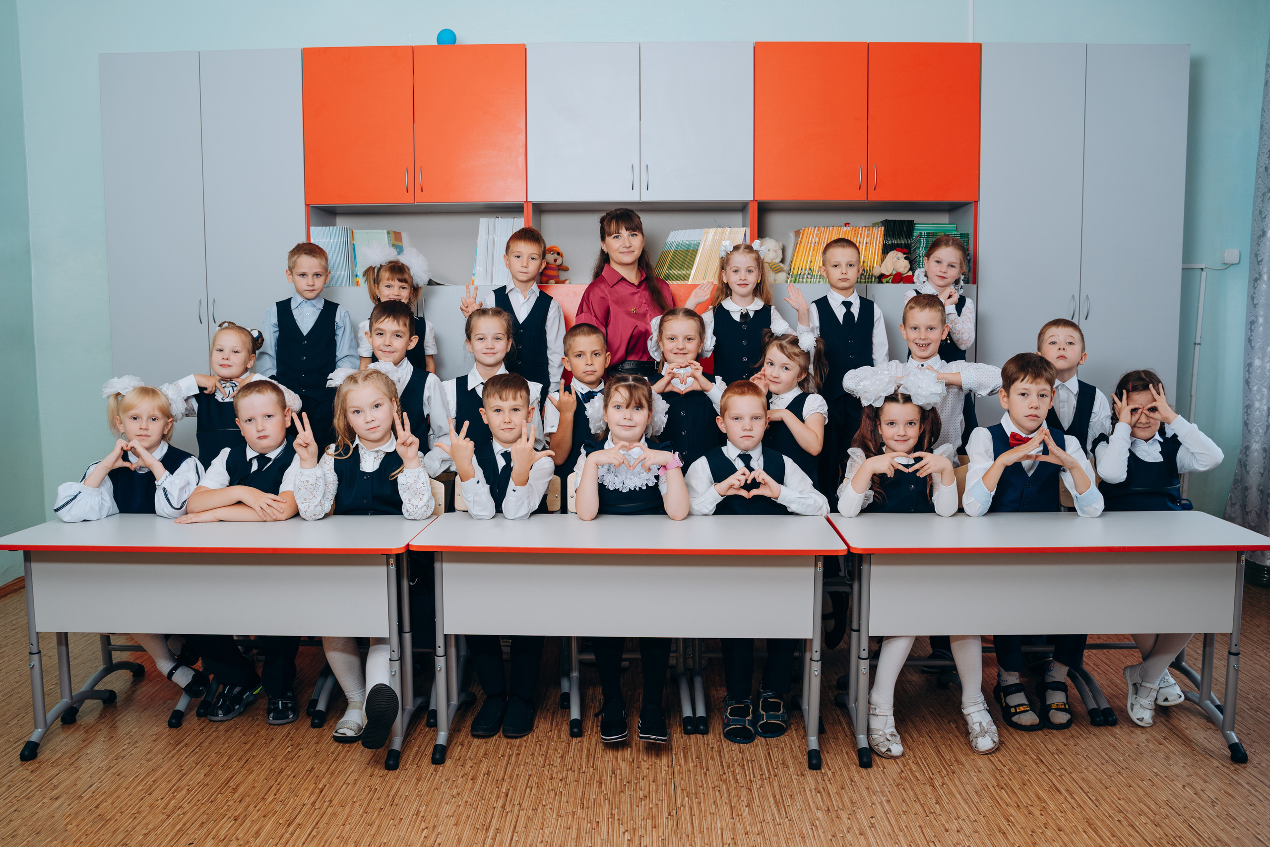 Групповые фотосессии. Свадебное видео и выпускные альбомы в Челябинской области in LENS