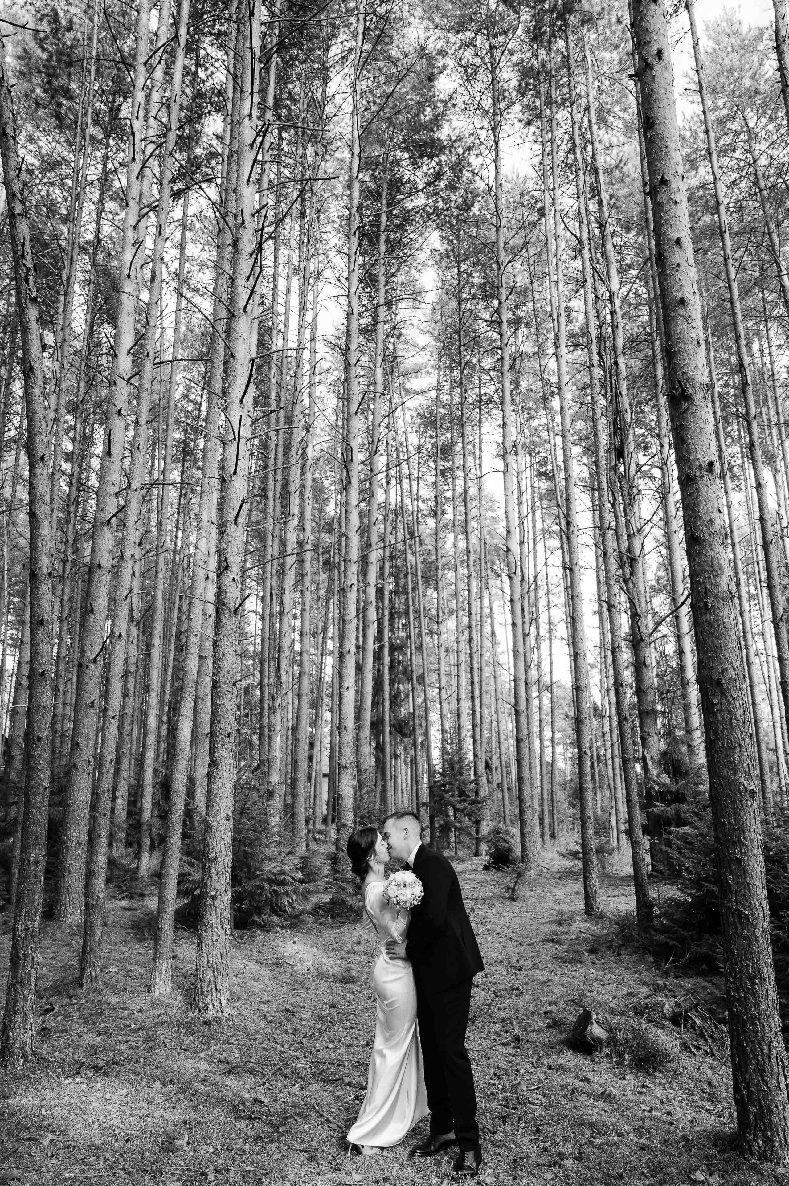 Совместные сборы в отеле. Свадебный и семейный фотограф в Котласе Никита Попов