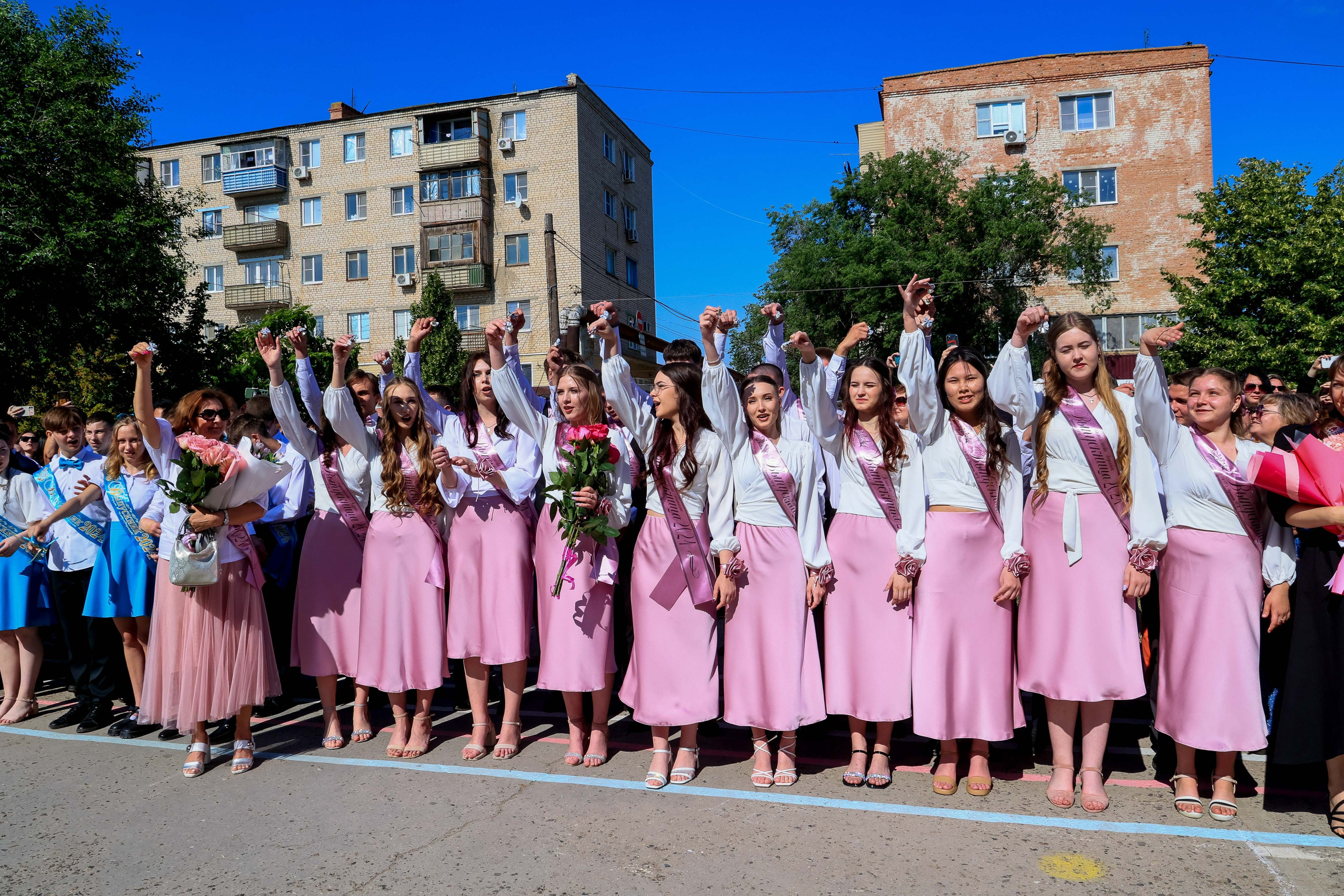 ШКОЛА ПОСЛЕДНИЙ ЗВОНОК. Свадебный фотограф — видеограф в г. Астрахань Екатерина Юмашева