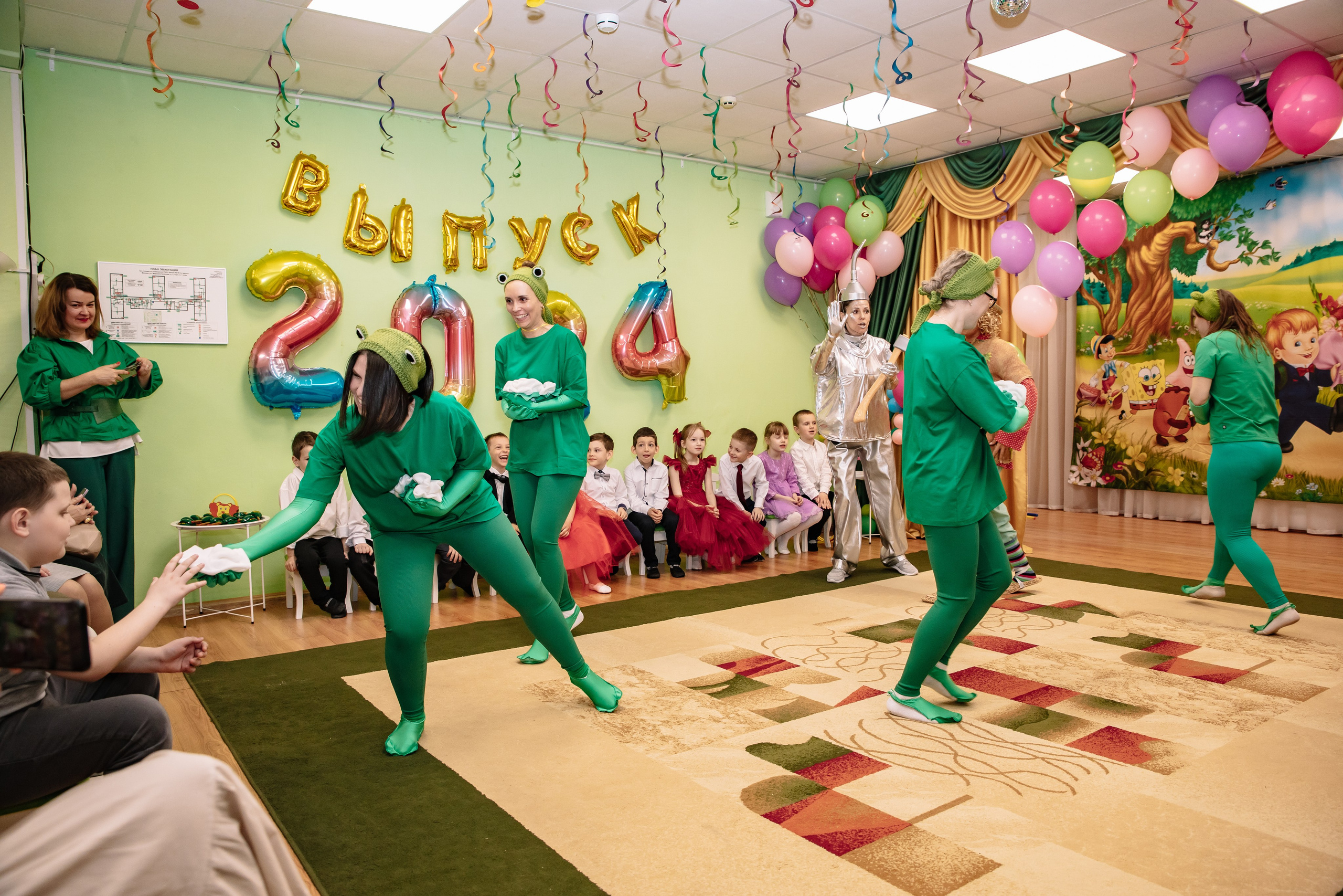 Группа «Сказка» ДС 69 Выпускной 2024. Фотограф в Москве Яна Полосина