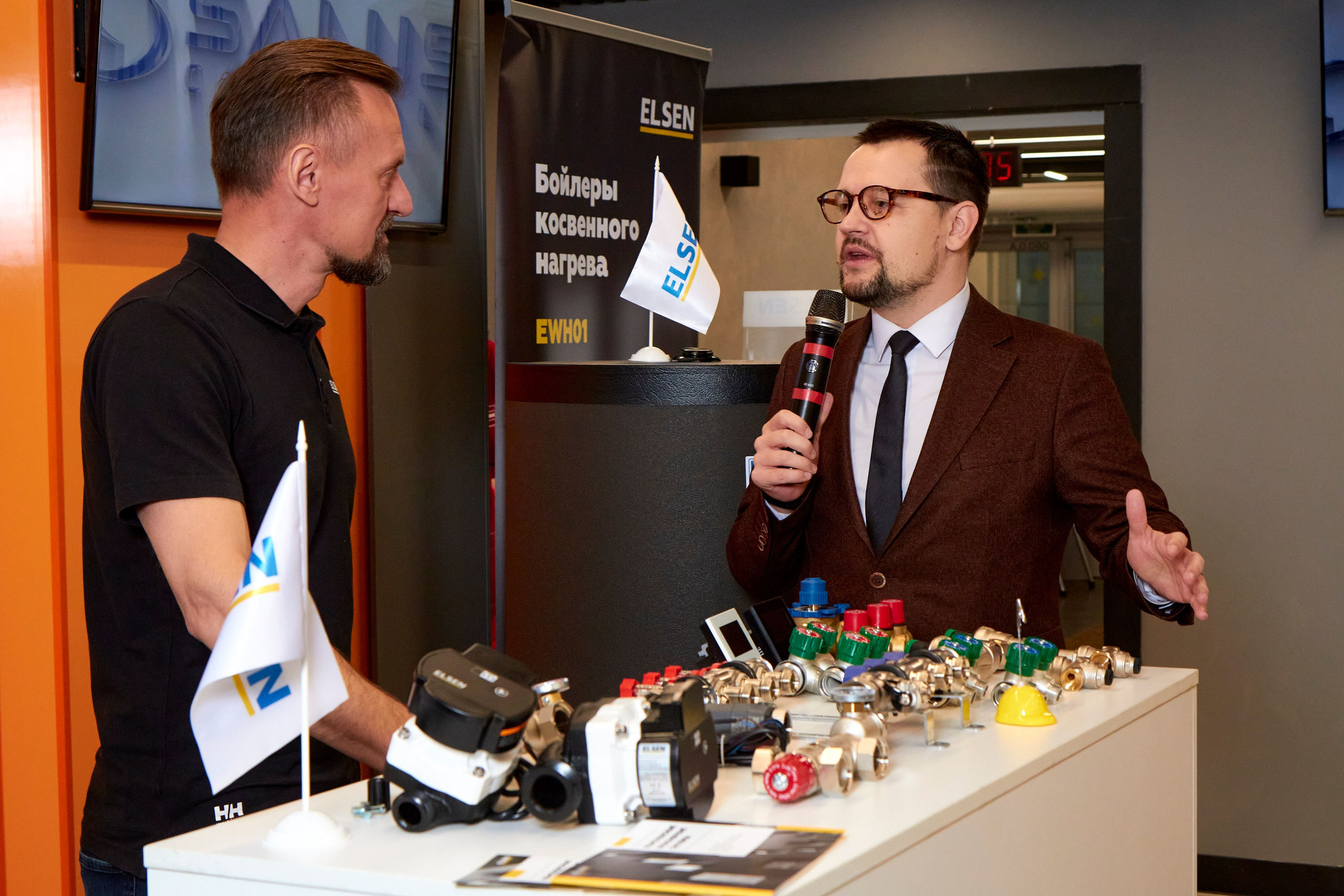 Мастер Ватт, конференция Екатеринбург 2023. Предметный и репортажный фотограф Алексей Кротов