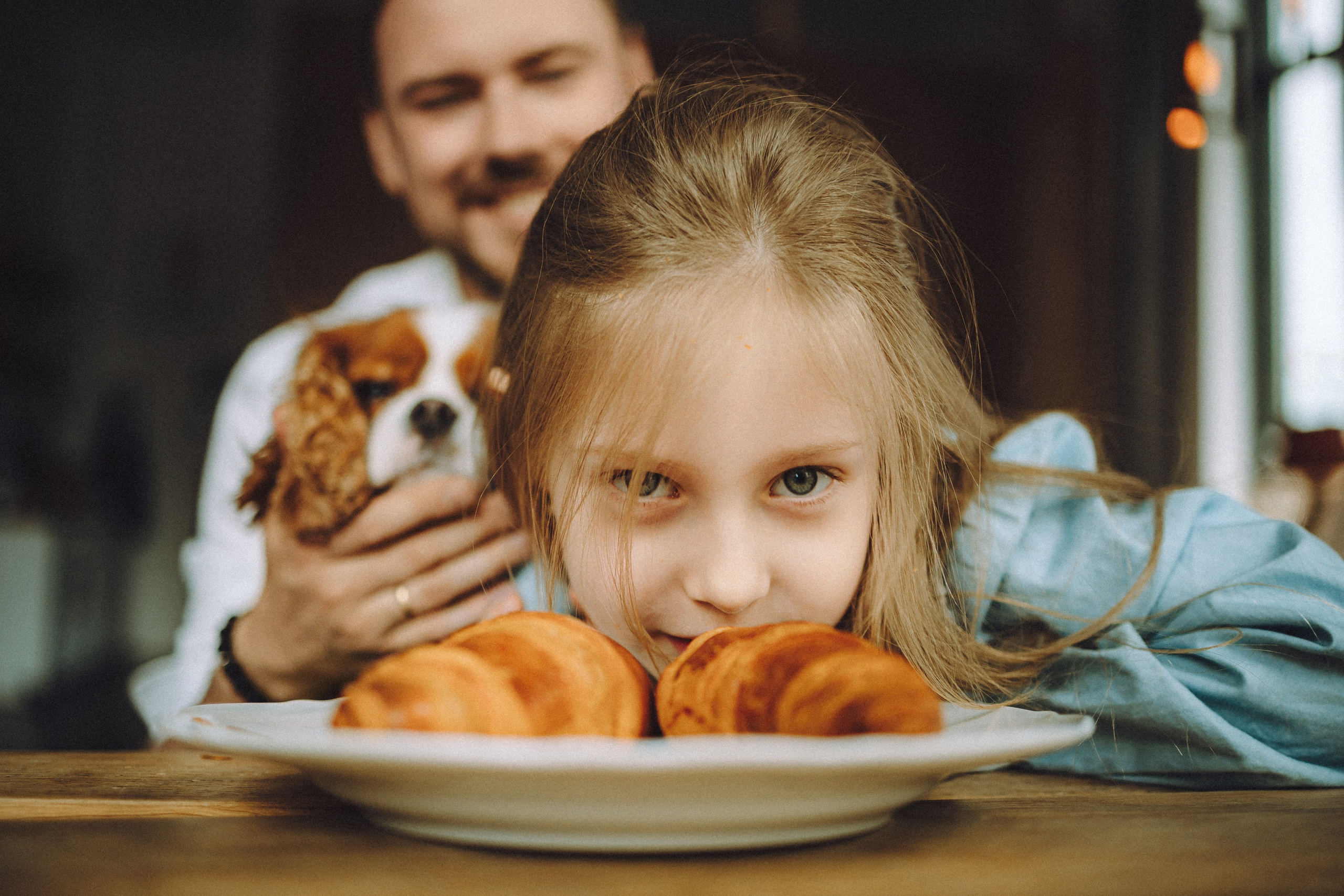 Валя, Вася, Аня и Ириска